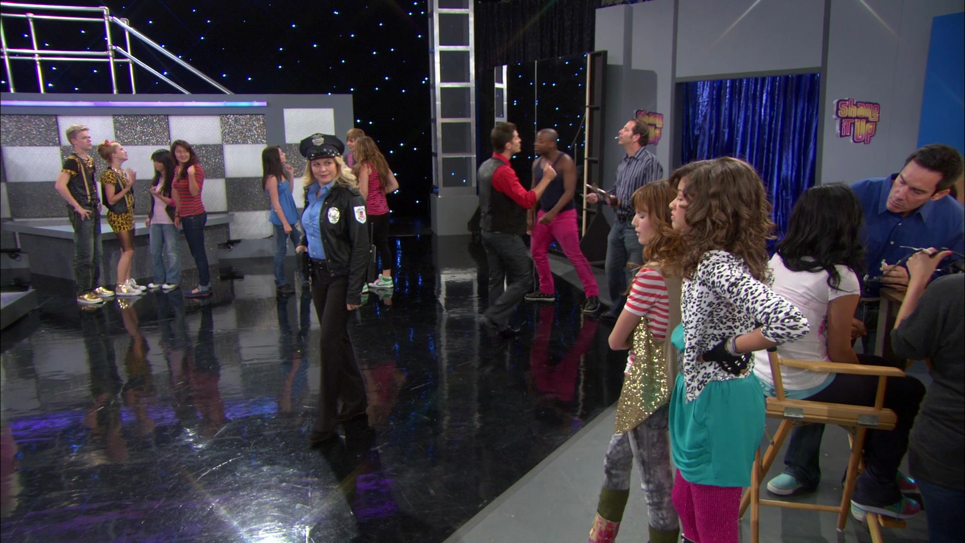 Shake_It_Up_S01E04_1080p_BTD_000205.jpg Shake_It_Up_S01E04_1080p_BTD_000205.jpg