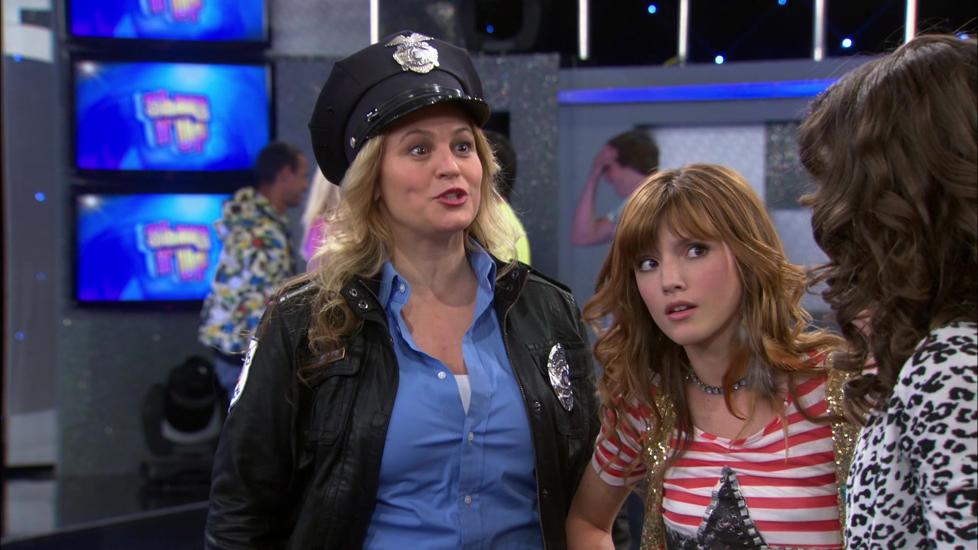 Shake_It_Up_S01E04_1080p_BTD_000241.jpg Shake_It_Up_S01E04_1080p_BTD_000241.jpg