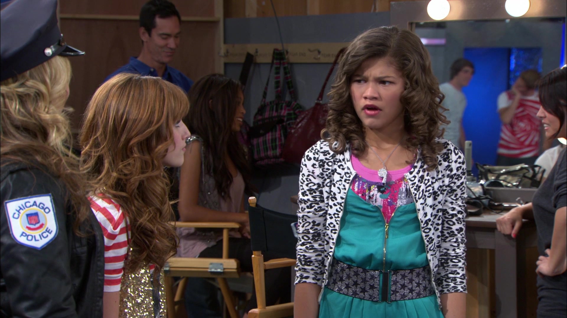 Shake_It_Up_S01E04_1080p_BTD_000245.jpg Shake_It_Up_S01E04_1080p_BTD_000245.jpg