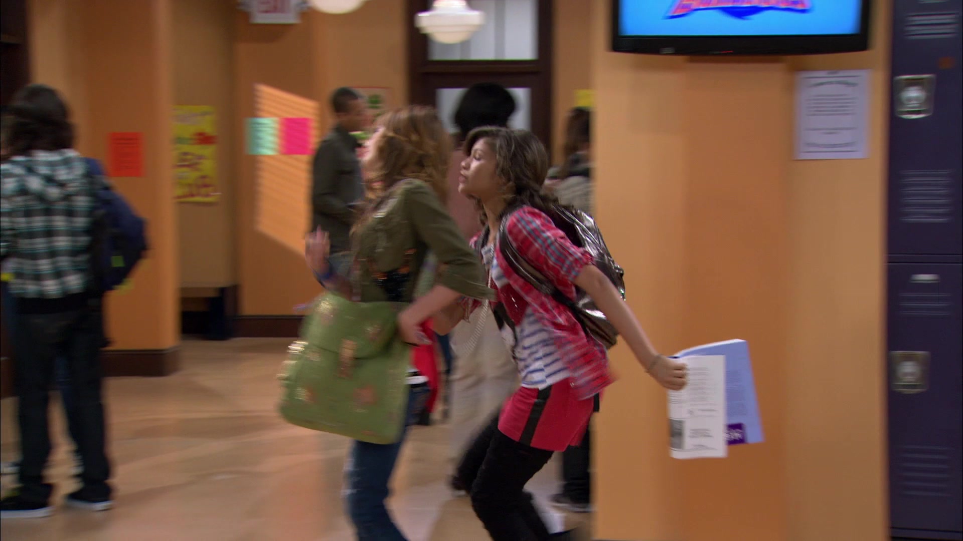 Shake_It_Up_S01E04_1080p_BTD_000562.jpg Shake_It_Up_S01E04_1080p_BTD_000562.jpg