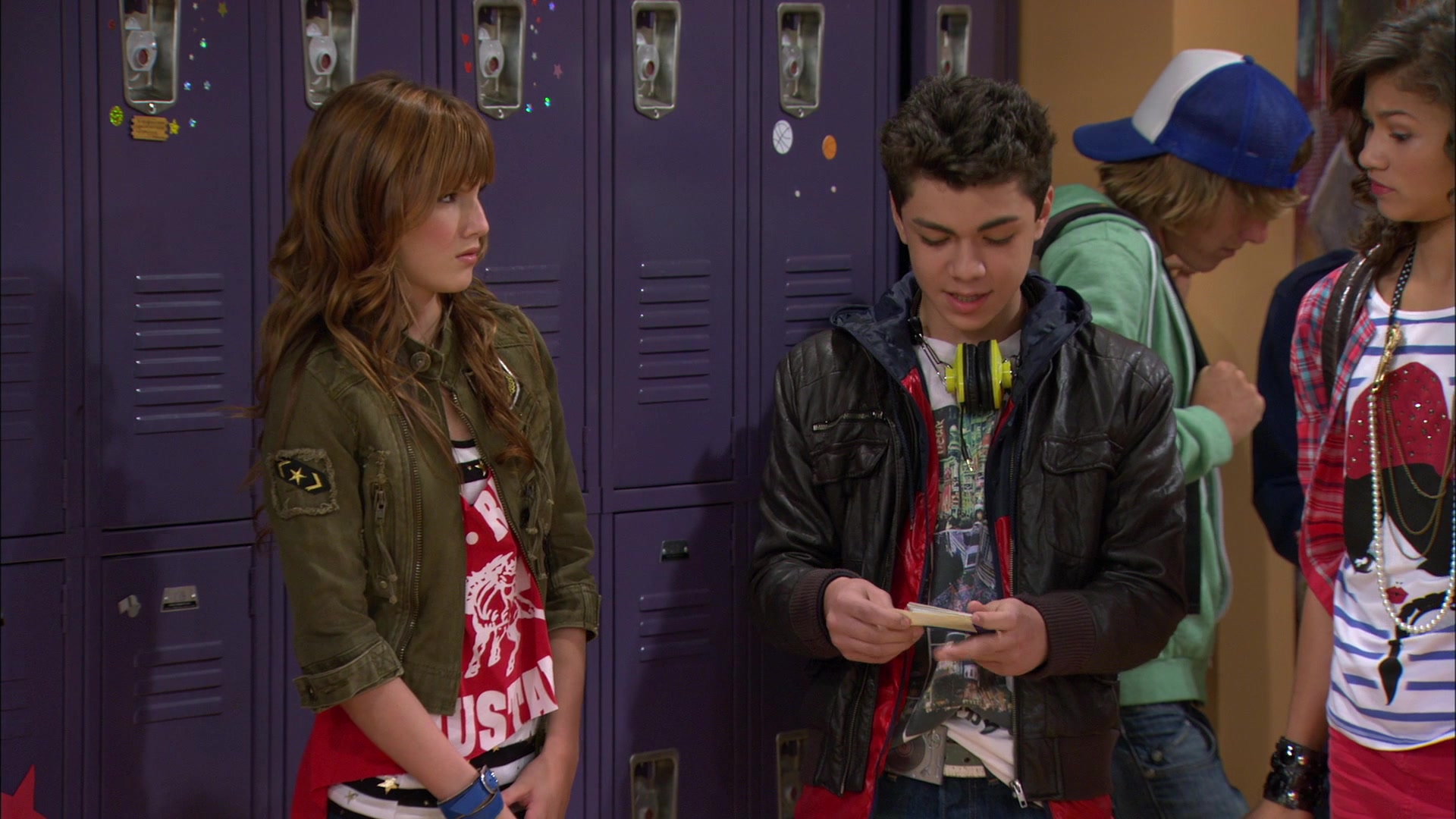 Shake_It_Up_S01E04_1080p_BTD_000647.jpg