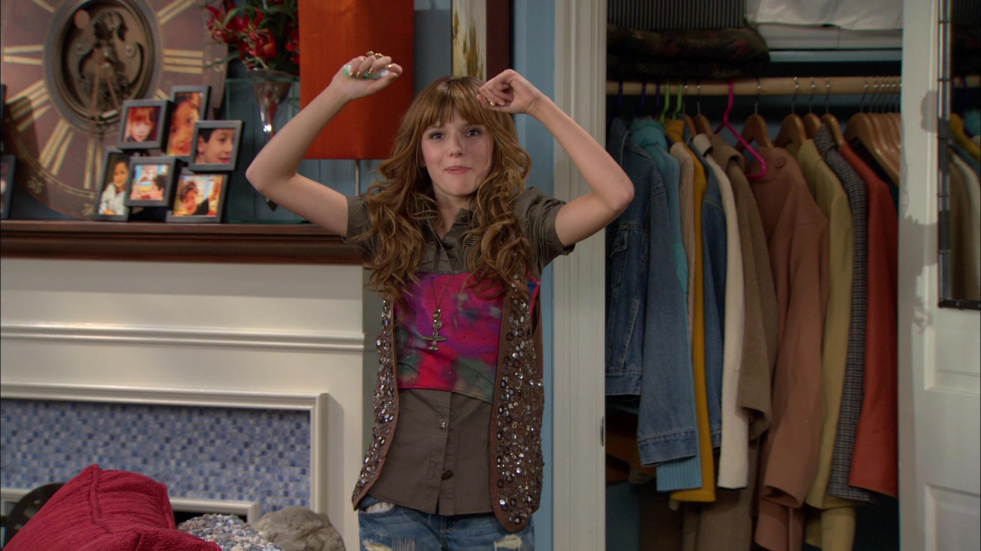 Shake_It_Up_S01E04_1080p_BTD_000962.jpg Shake_It_Up_S01E04_1080p_BTD_000962.jpg