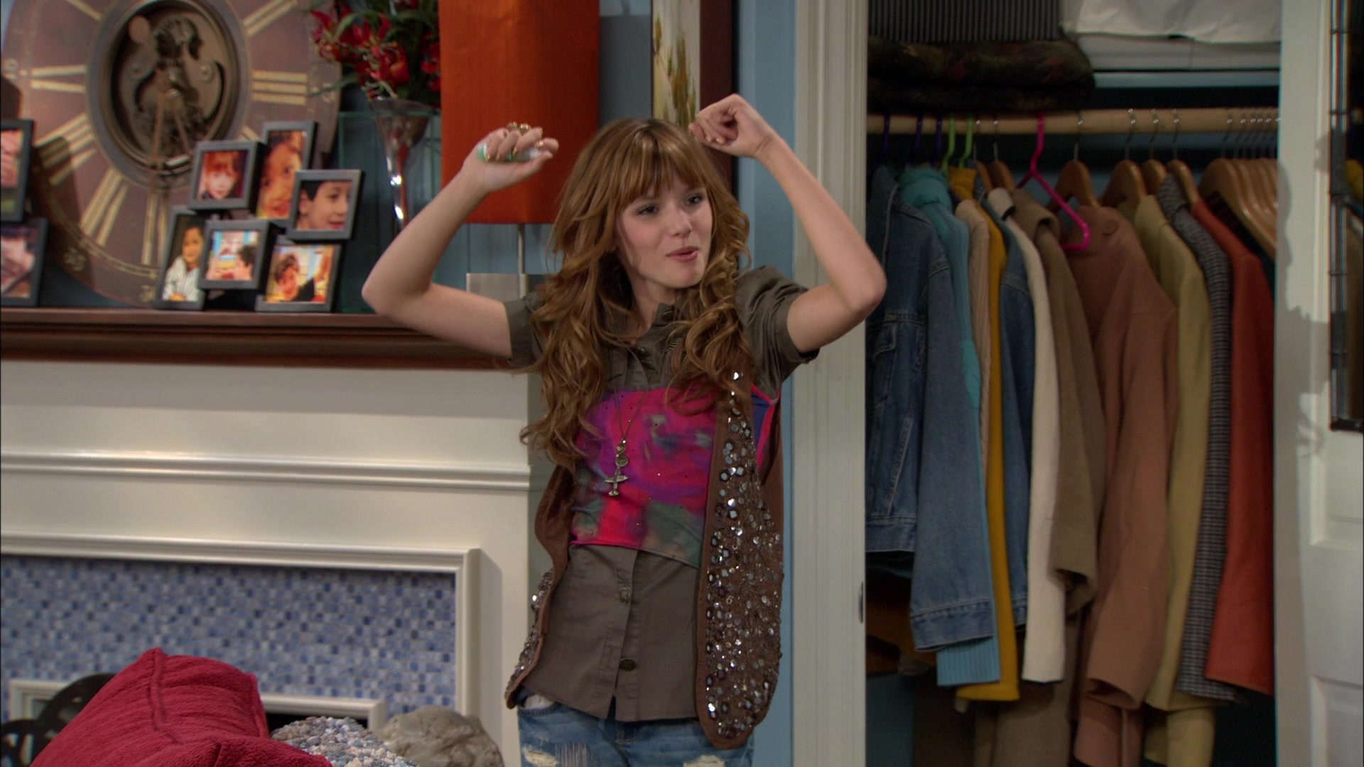 Shake_It_Up_S01E04_1080p_BTD_000964.jpg Shake_It_Up_S01E04_1080p_BTD_000964.jpg