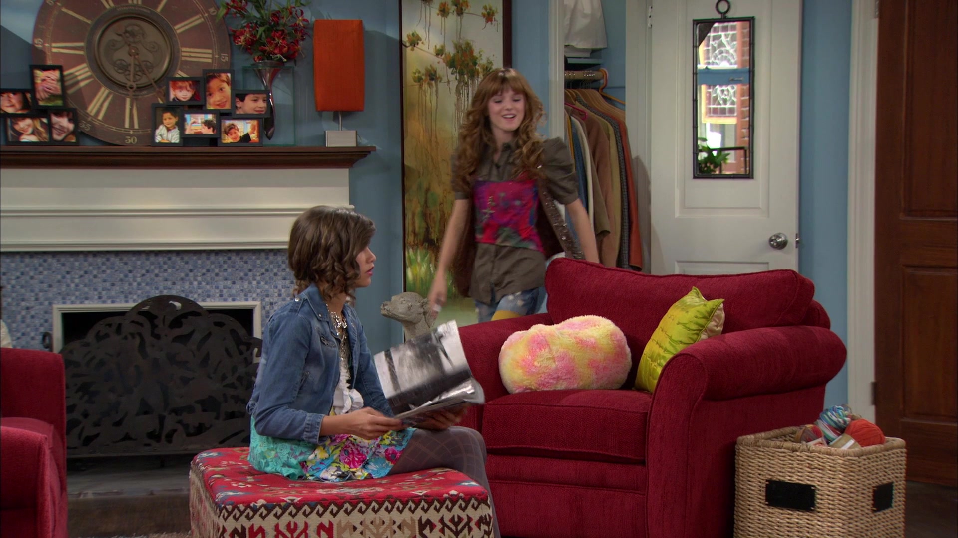 Shake_It_Up_S01E04_1080p_BTD_000969.jpg Shake_It_Up_S01E04_1080p_BTD_000969.jpg
