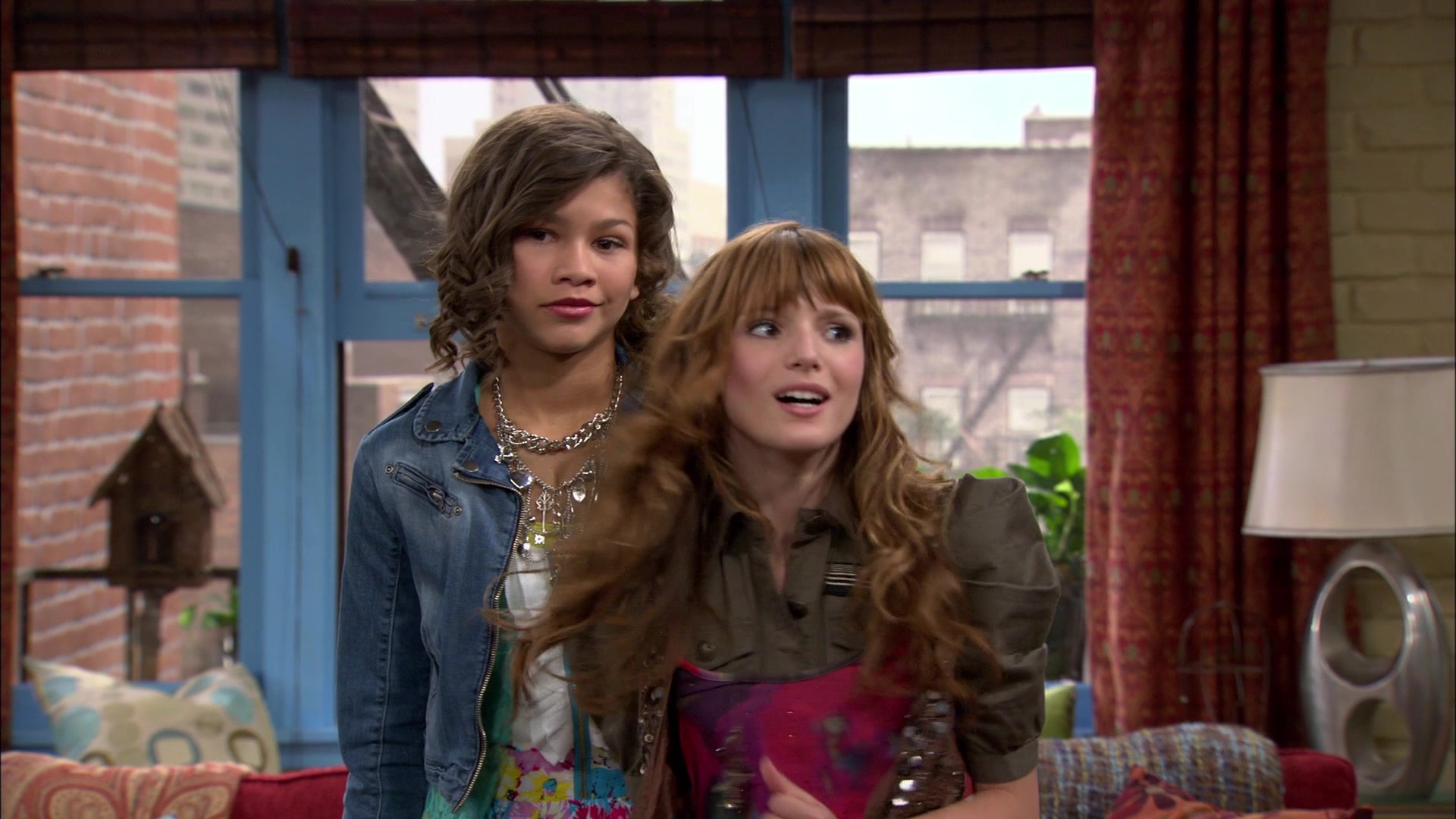 Shake_It_Up_S01E04_1080p_BTD_001020.jpg Shake_It_Up_S01E04_1080p_BTD_001020.jpg