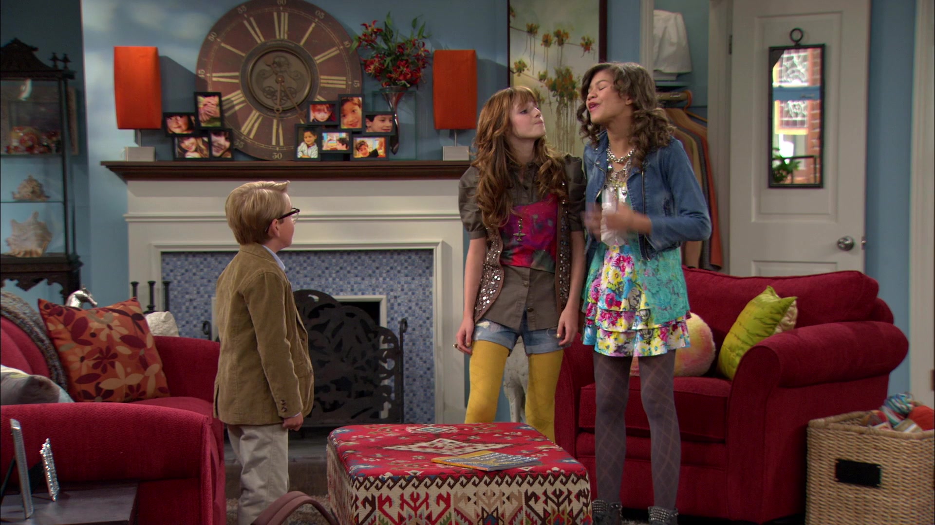 Shake_It_Up_S01E04_1080p_BTD_001103.jpg Shake_It_Up_S01E04_1080p_BTD_001103.jpg