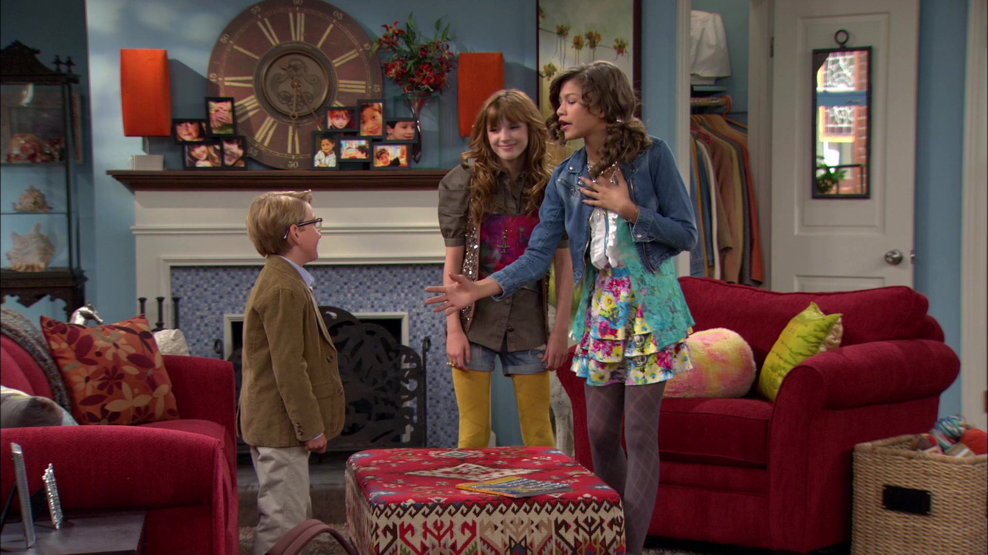 Shake_It_Up_S01E04_1080p_BTD_001106.jpg Shake_It_Up_S01E04_1080p_BTD_001106.jpg