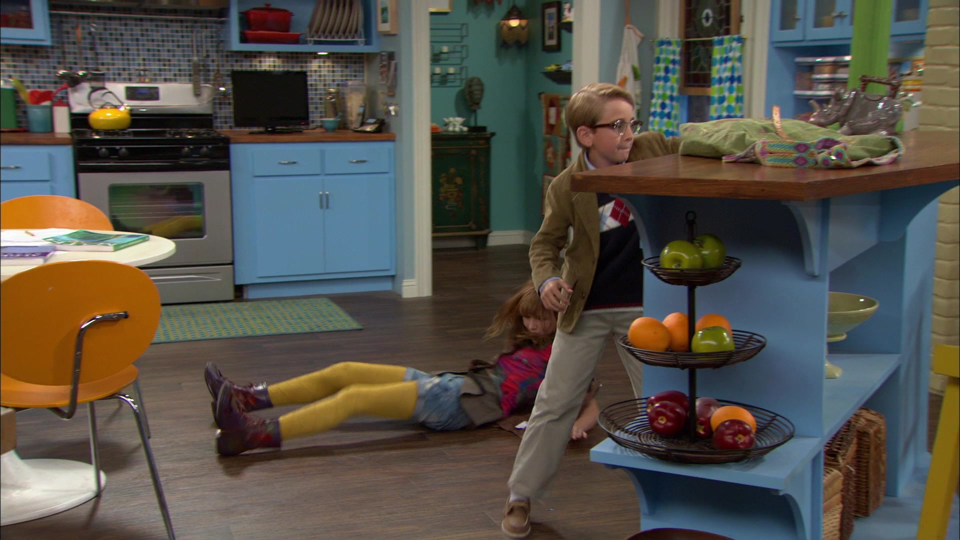 Shake_It_Up_S01E04_1080p_BTD_001230.jpg Shake_It_Up_S01E04_1080p_BTD_001230.jpg