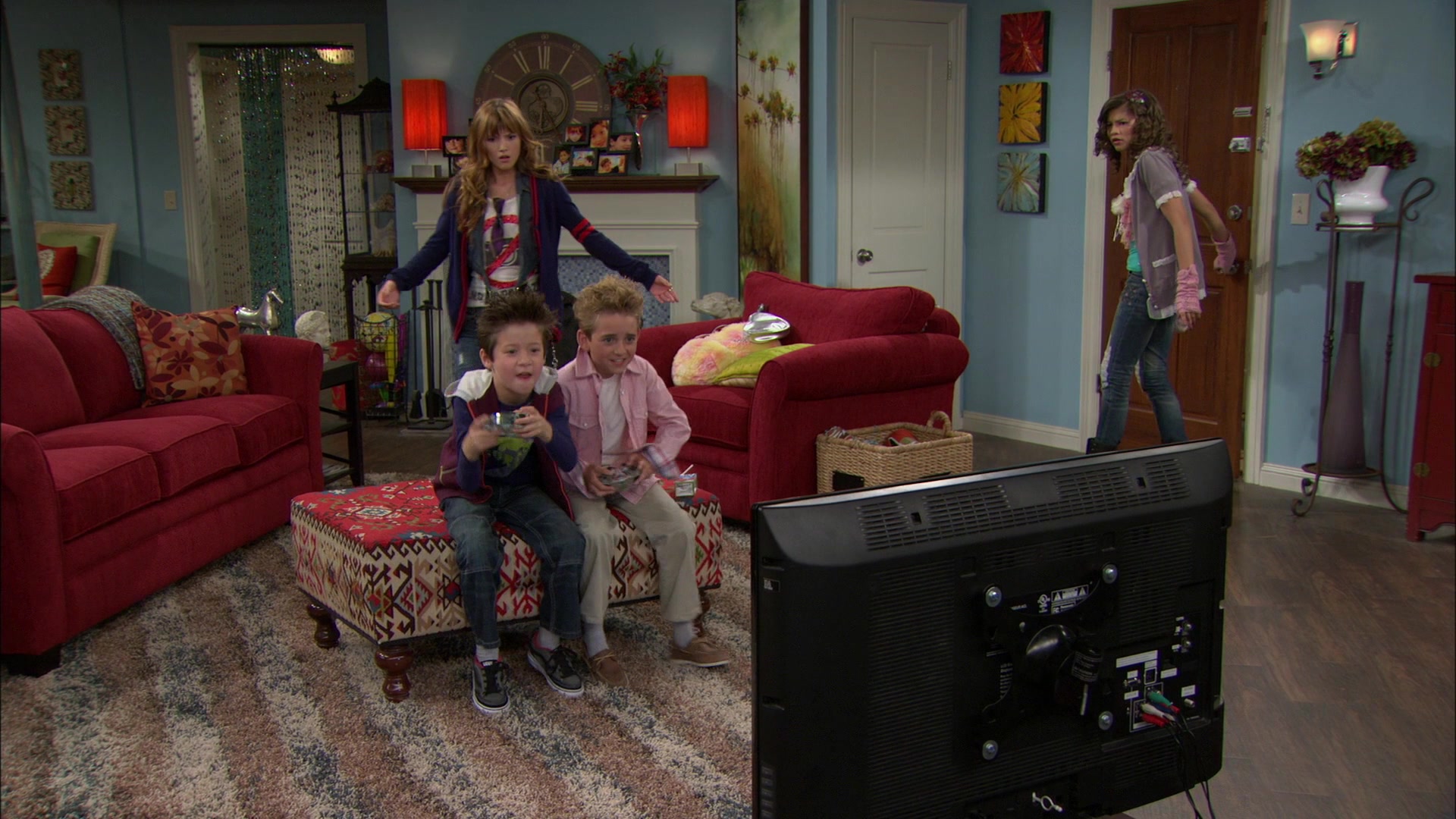 Shake_It_Up_S01E04_1080p_BTD_002331.jpg Shake_It_Up_S01E04_1080p_BTD_002331.jpg