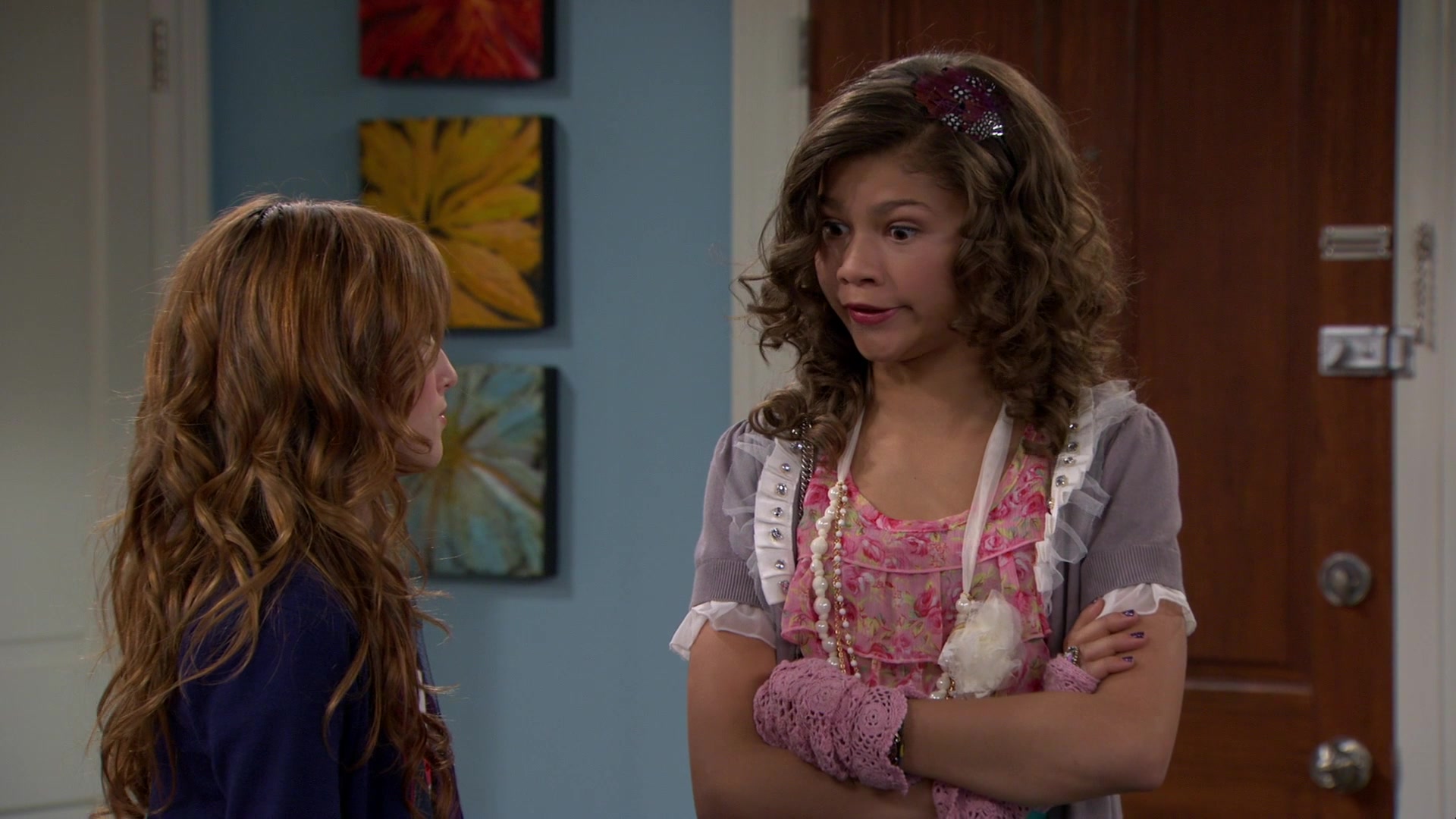 Shake_It_Up_S01E04_1080p_BTD_002384.jpg