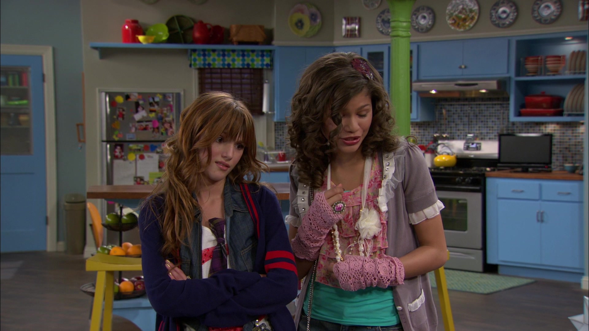 Shake_It_Up_S01E04_1080p_BTD_002453.jpg