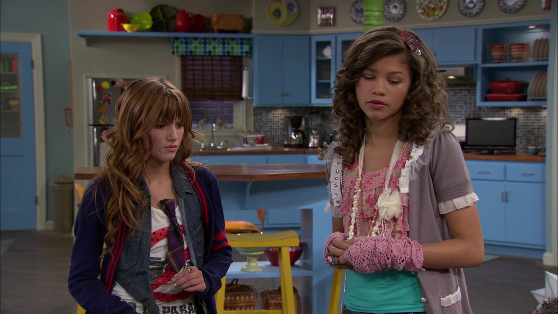 Shake_It_Up_S01E04_1080p_BTD_002468.jpg Shake_It_Up_S01E04_1080p_BTD_002468.jpg