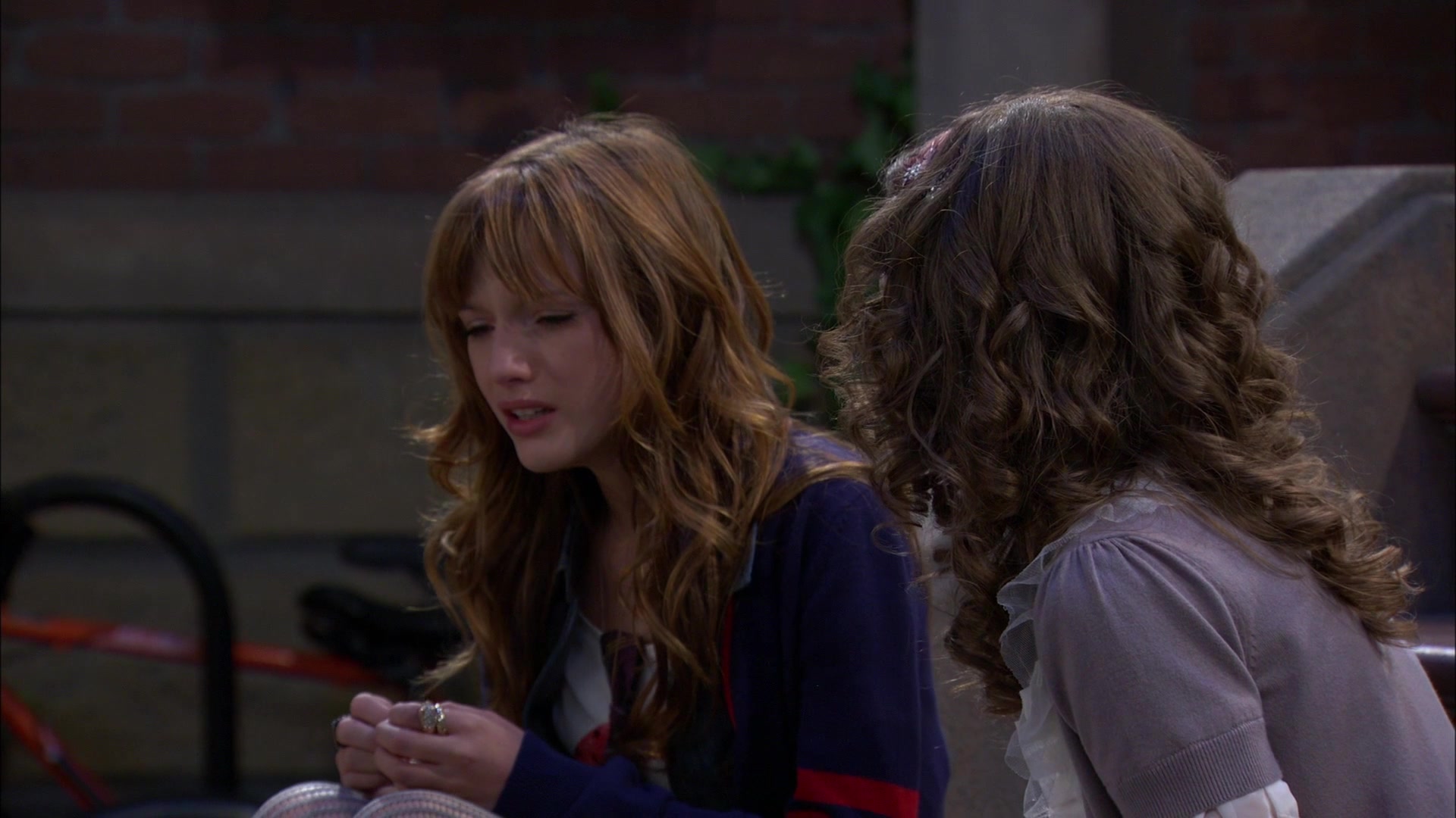 Shake_It_Up_S01E04_1080p_BTD_002740.jpg