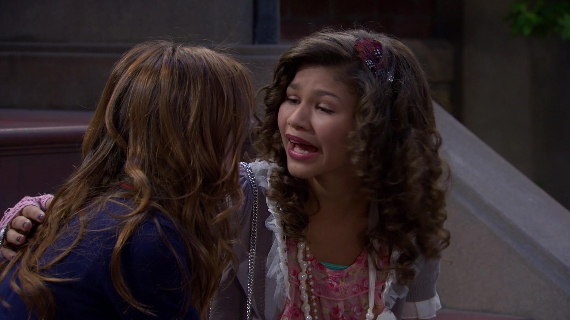Shake_It_Up_S01E04_1080p_BTD_002801.jpg
