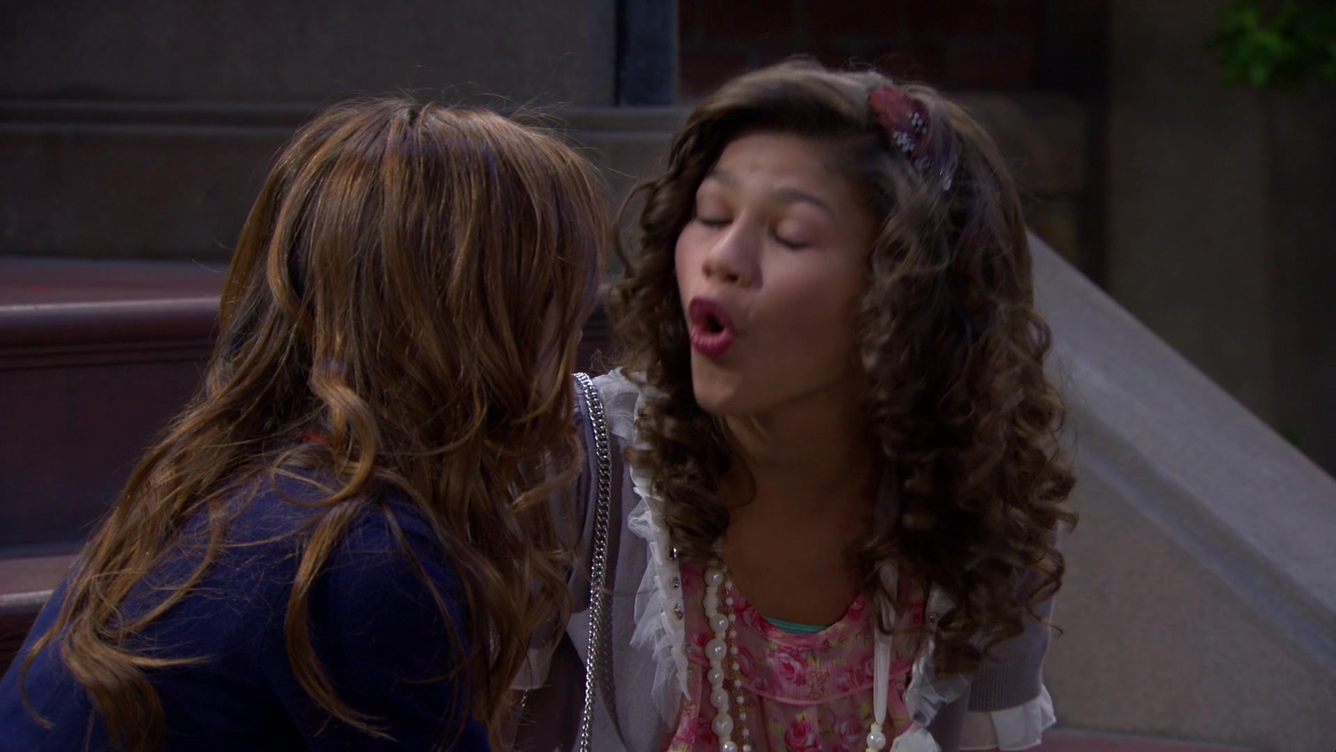 Shake_It_Up_S01E04_1080p_BTD_002805.jpg Shake_It_Up_S01E04_1080p_BTD_002805.jpg