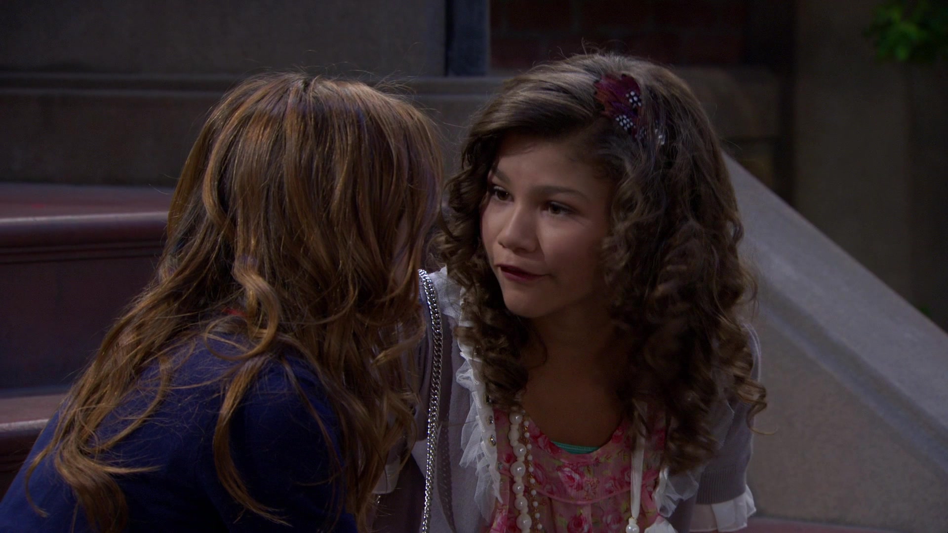 Shake_It_Up_S01E04_1080p_BTD_002807.jpg Shake_It_Up_S01E04_1080p_BTD_002807.jpg