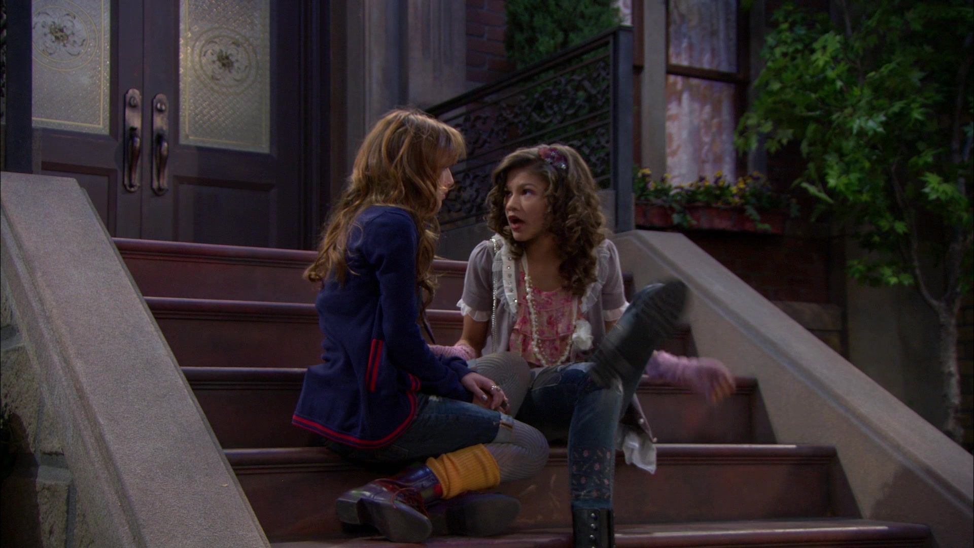 Shake_It_Up_S01E04_1080p_BTD_002832.jpg