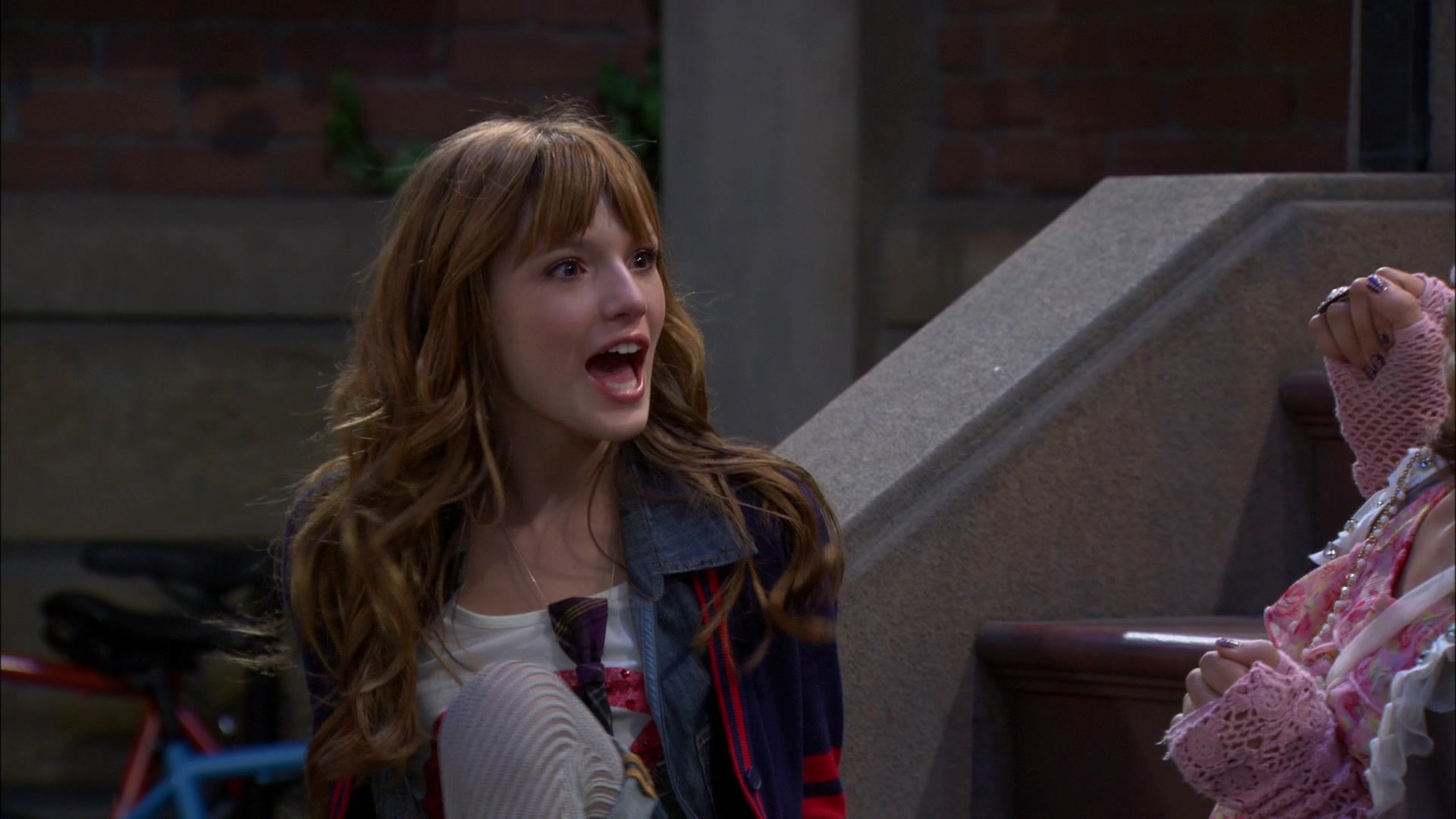 Shake_It_Up_S01E04_1080p_BTD_002896.jpg Shake_It_Up_S01E04_1080p_BTD_002896.jpg