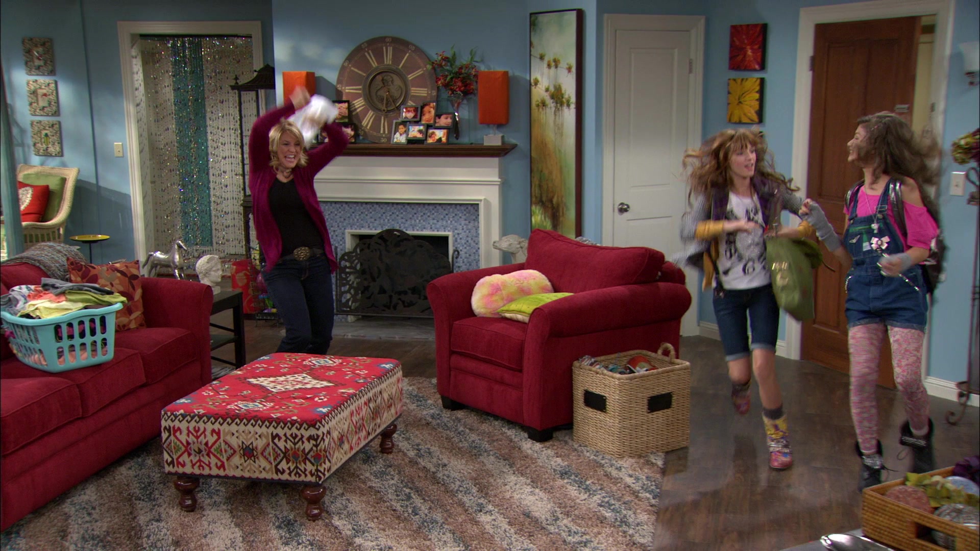 Shake_It_Up_S01E04_1080p_BTD_003045.jpg Shake_It_Up_S01E04_1080p_BTD_003045.jpg