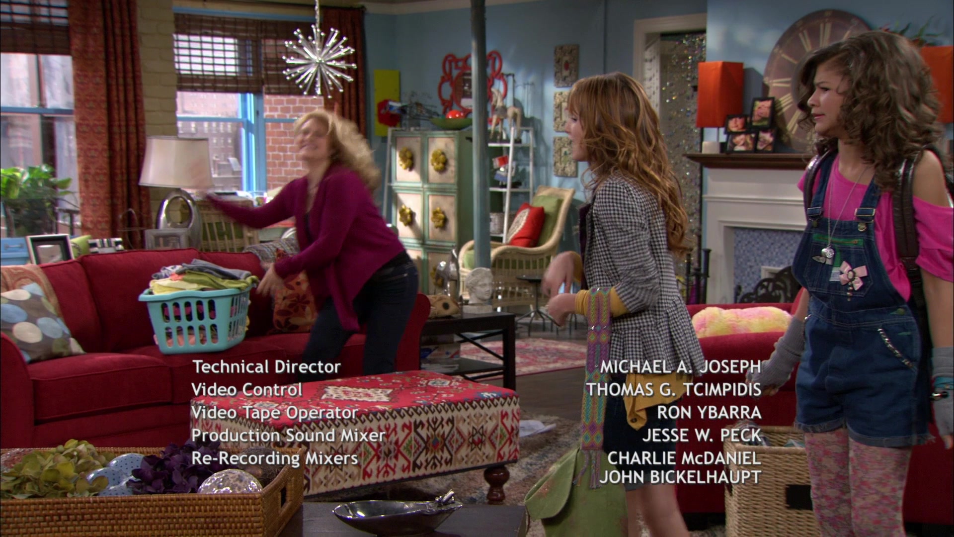 Shake_It_Up_S01E04_1080p_BTD_003107.jpg Shake_It_Up_S01E04_1080p_BTD_003107.jpg