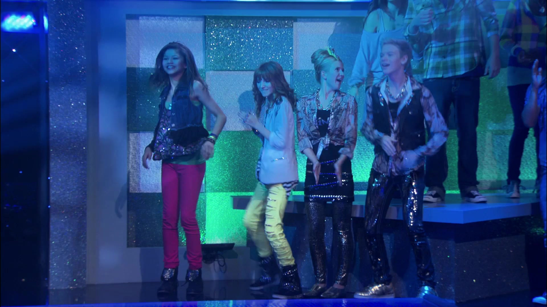 Shake_It_Up_S01E05_1080p_BTD_000186.jpg Shake_It_Up_S01E05_1080p_BTD_000186.jpg