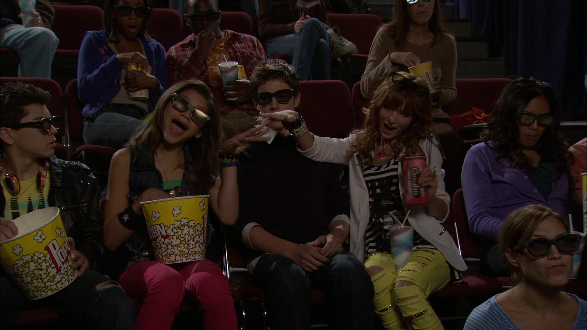 Shake_It_Up_S01E05_1080p_BTD_000957.jpg Shake_It_Up_S01E05_1080p_BTD_000957.jpg