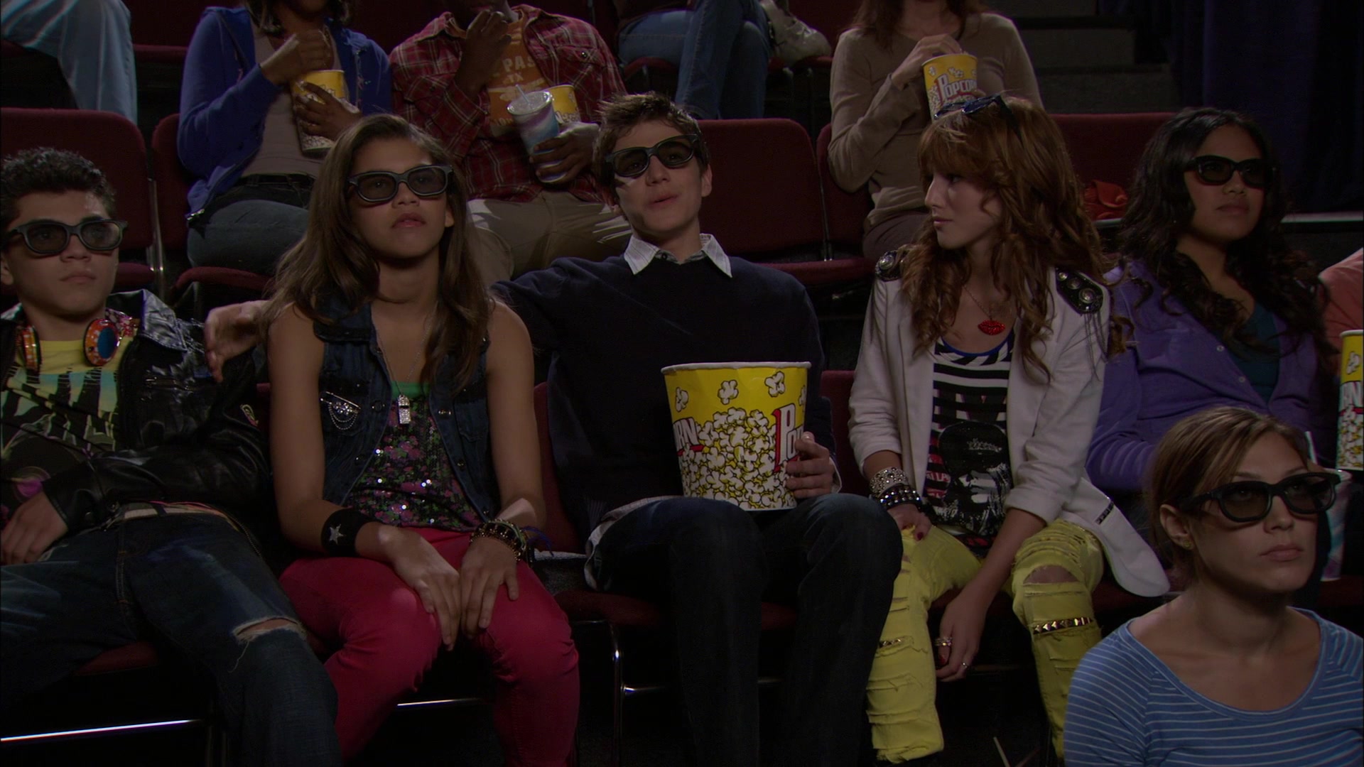 Shake_It_Up_S01E05_1080p_BTD_001067.jpg Shake_It_Up_S01E05_1080p_BTD_001067.jpg