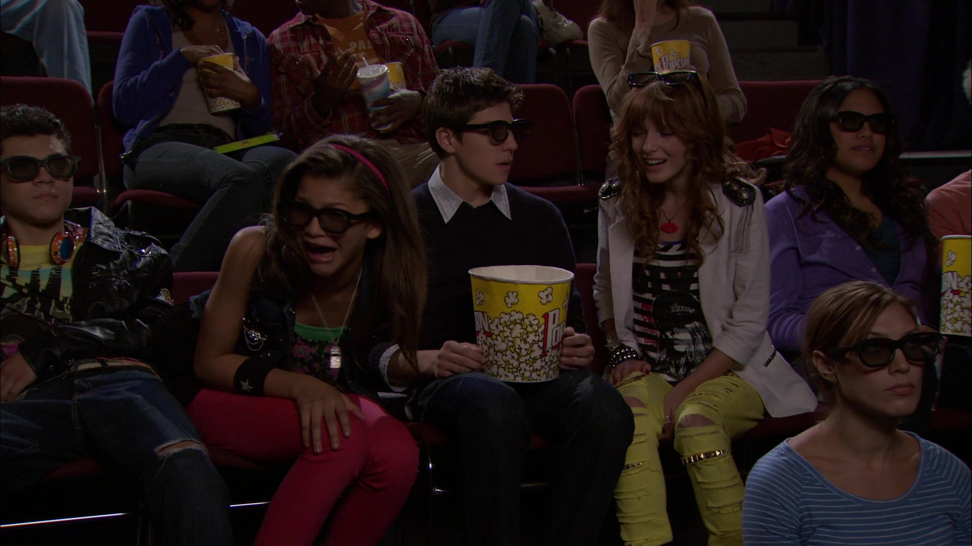 Shake_It_Up_S01E05_1080p_BTD_001080.jpg Shake_It_Up_S01E05_1080p_BTD_001080.jpg