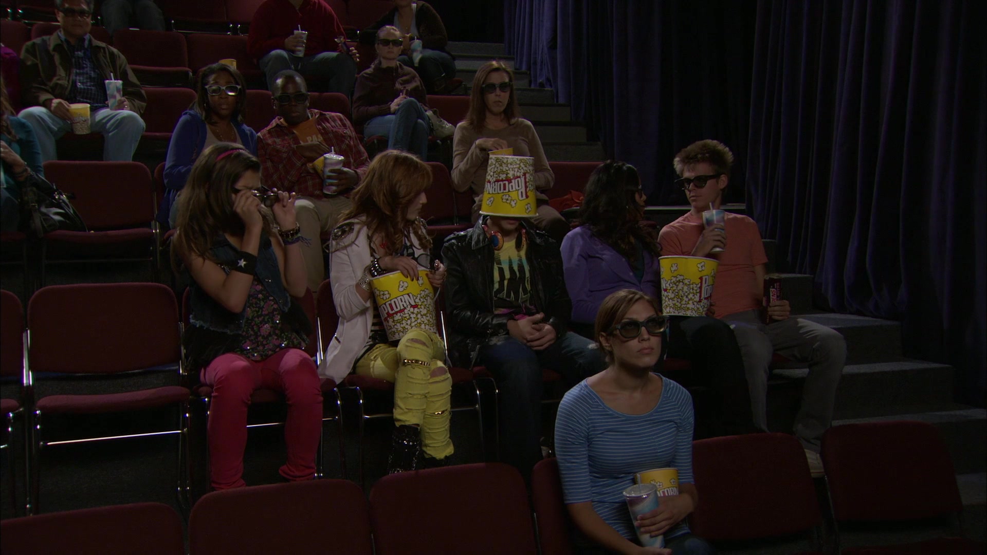 Shake_It_Up_S01E05_1080p_BTD_001195.jpg Shake_It_Up_S01E05_1080p_BTD_001195.jpg