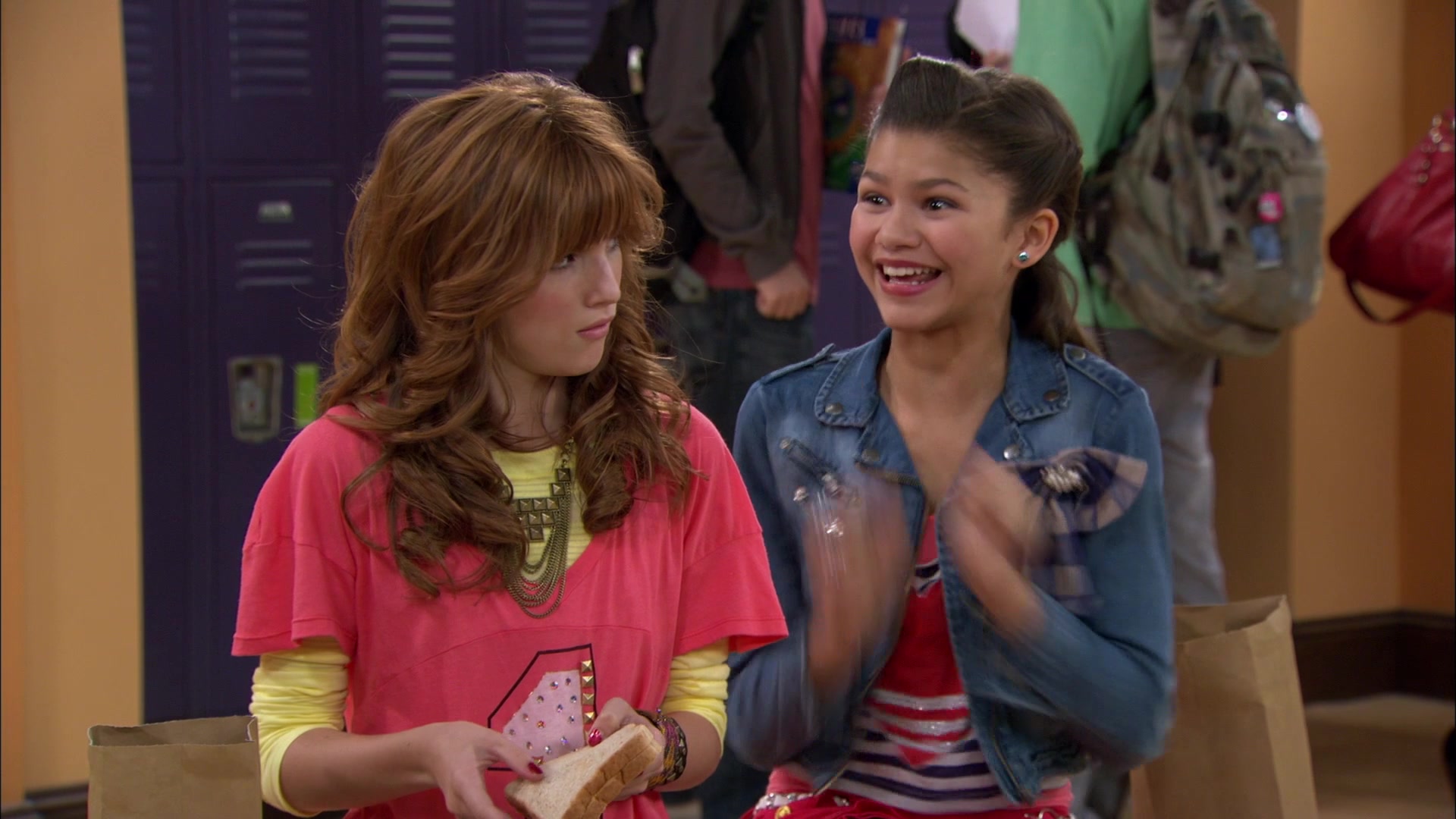 Shake_It_Up_S01E05_1080p_BTD_001249.jpg Shake_It_Up_S01E05_1080p_BTD_001249.jpg