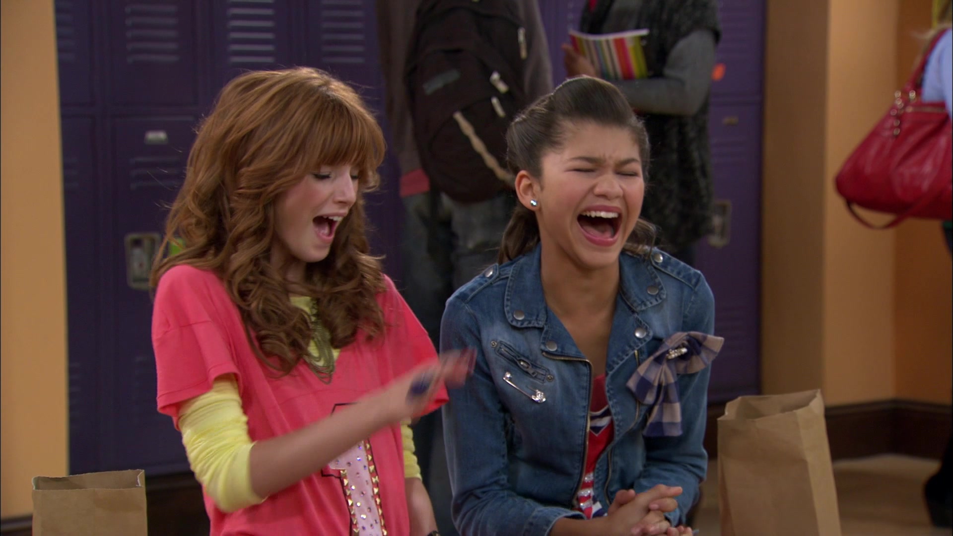 Shake_It_Up_S01E05_1080p_BTD_001272.jpg Shake_It_Up_S01E05_1080p_BTD_001272.jpg