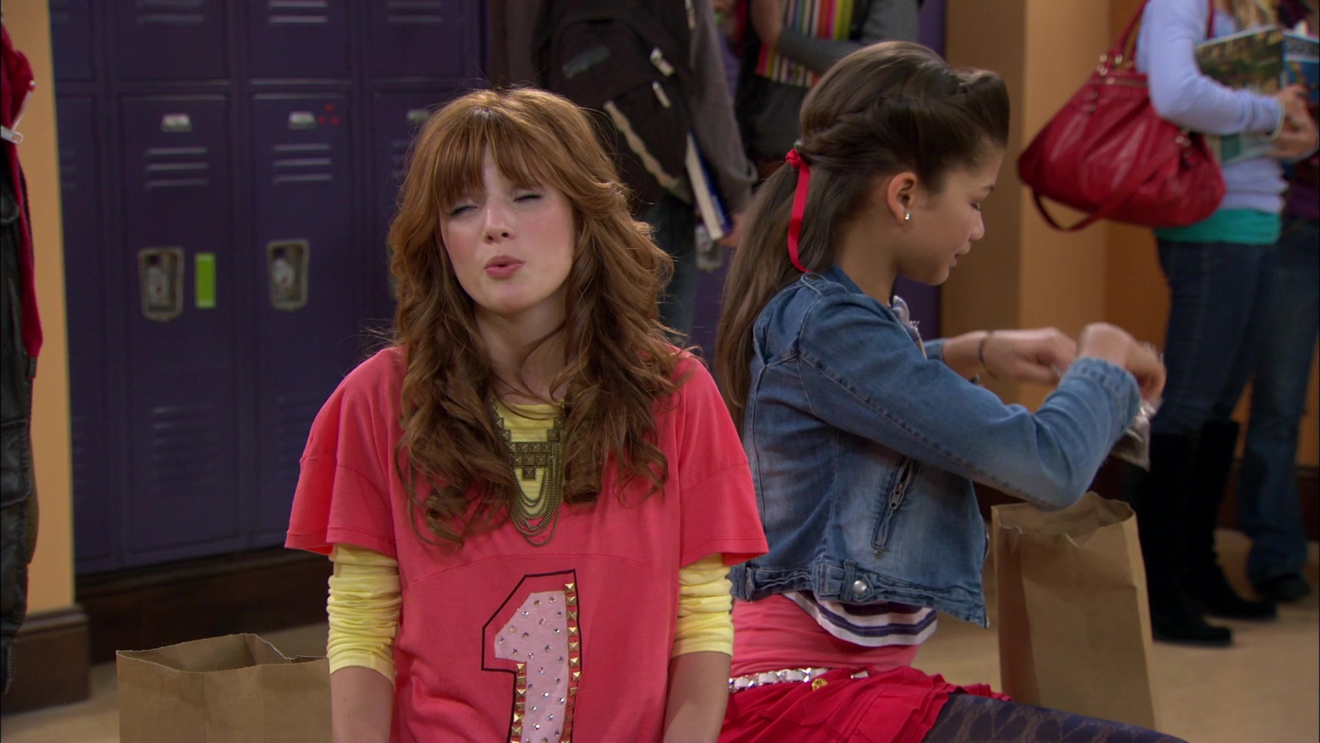 Shake_It_Up_S01E05_1080p_BTD_001305.jpg Shake_It_Up_S01E05_1080p_BTD_001305.jpg