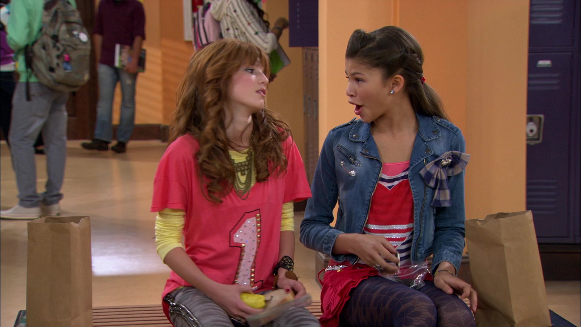 Shake_It_Up_S01E05_1080p_BTD_001334.jpg Shake_It_Up_S01E05_1080p_BTD_001334.jpg