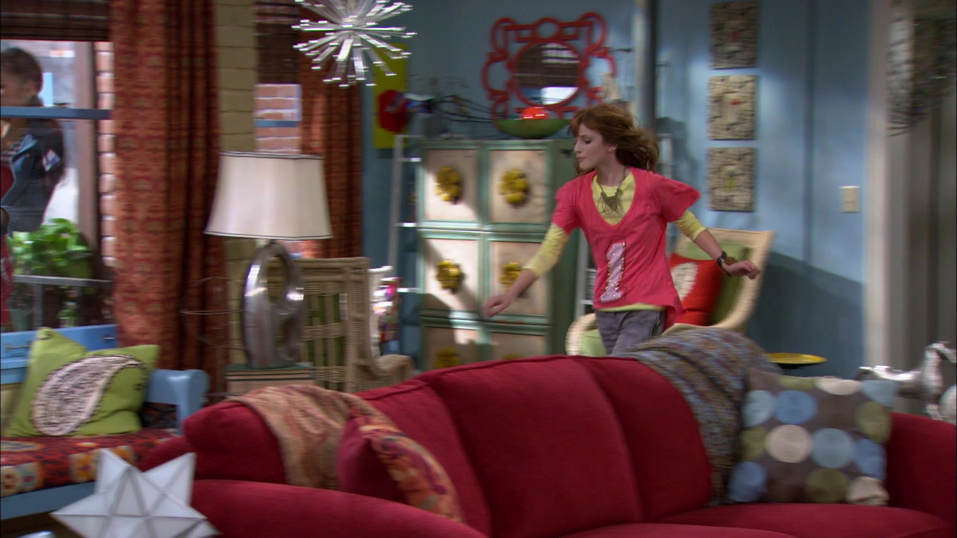 Shake_It_Up_S01E05_1080p_BTD_001630.jpg Shake_It_Up_S01E05_1080p_BTD_001630.jpg