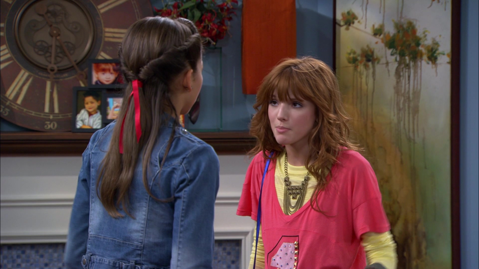 Shake_It_Up_S01E05_1080p_BTD_001716.jpg