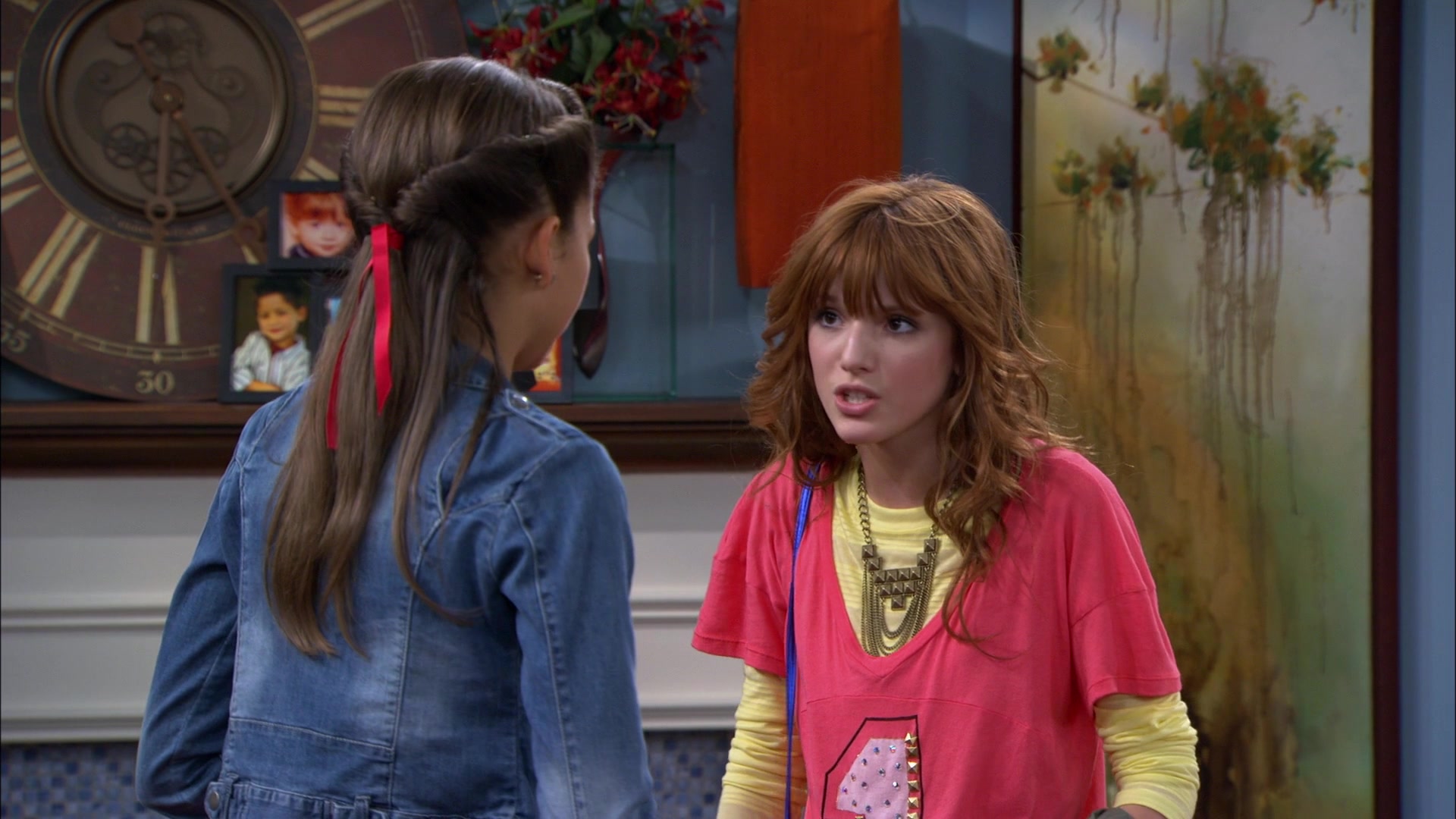 Shake_It_Up_S01E05_1080p_BTD_001718.jpg