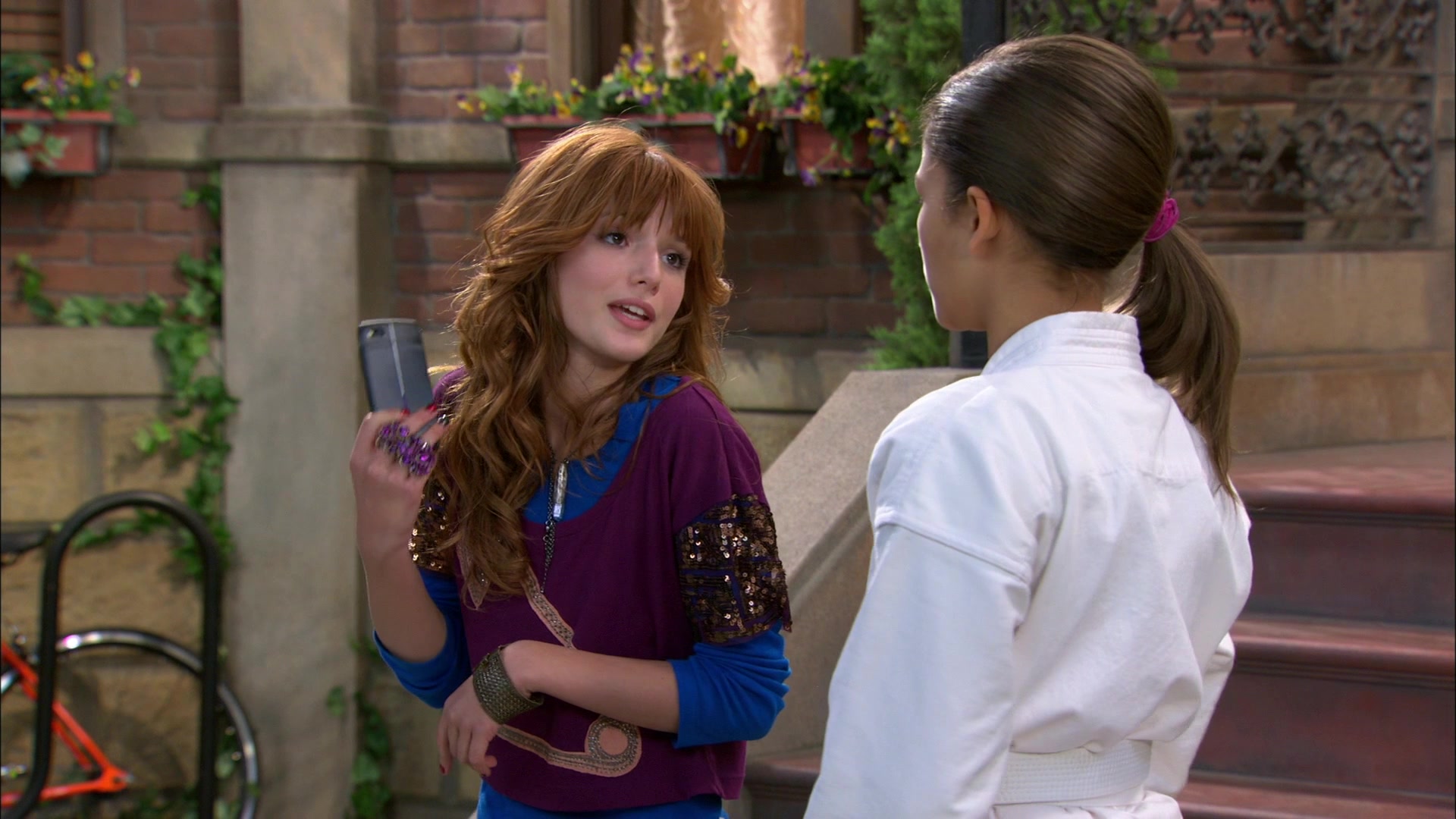 Shake_It_Up_S01E05_1080p_BTD_002186.jpg Shake_It_Up_S01E05_1080p_BTD_002186.jpg