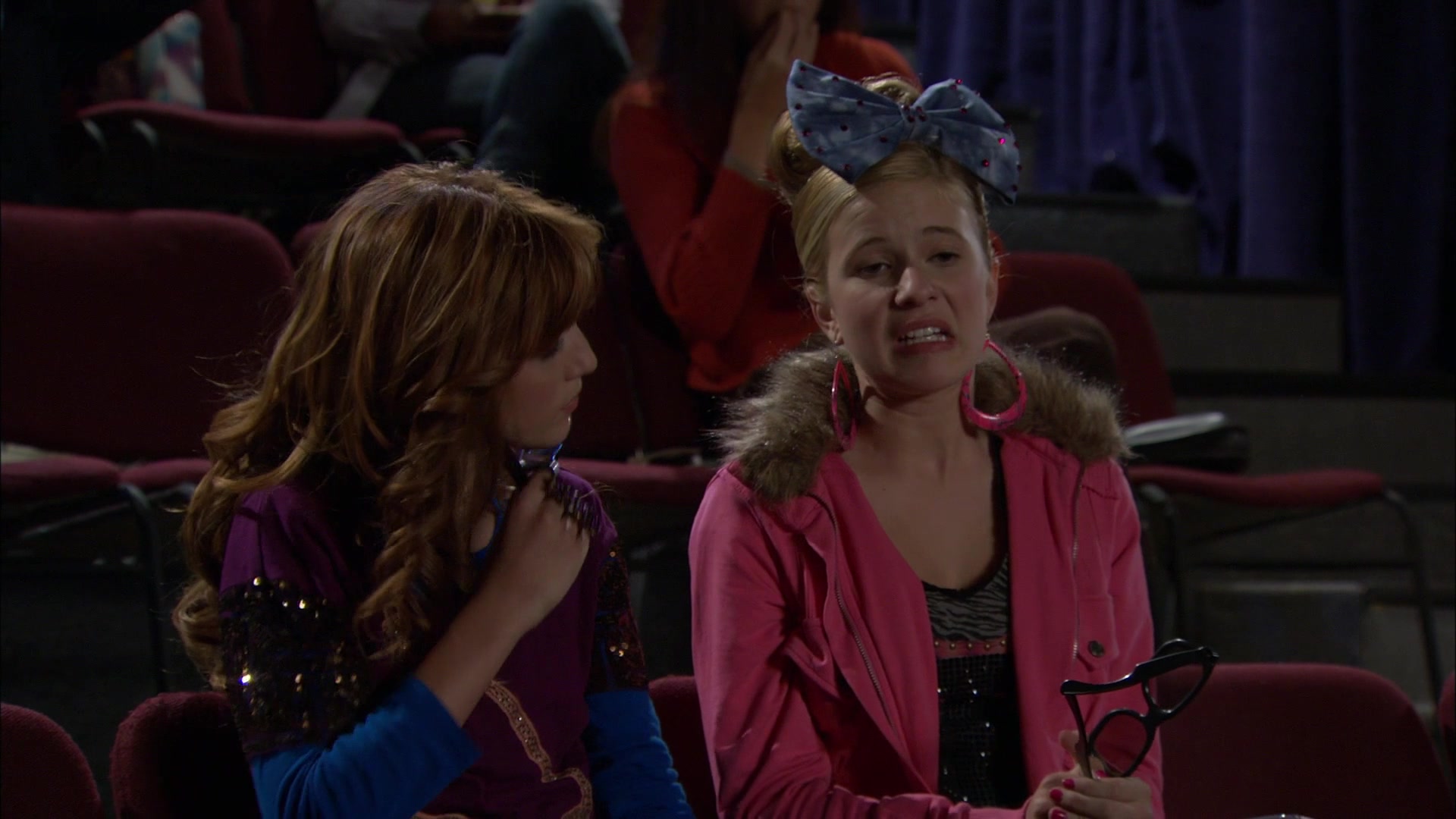 Shake_It_Up_S01E05_1080p_BTD_002302.jpg Shake_It_Up_S01E05_1080p_BTD_002302.jpg