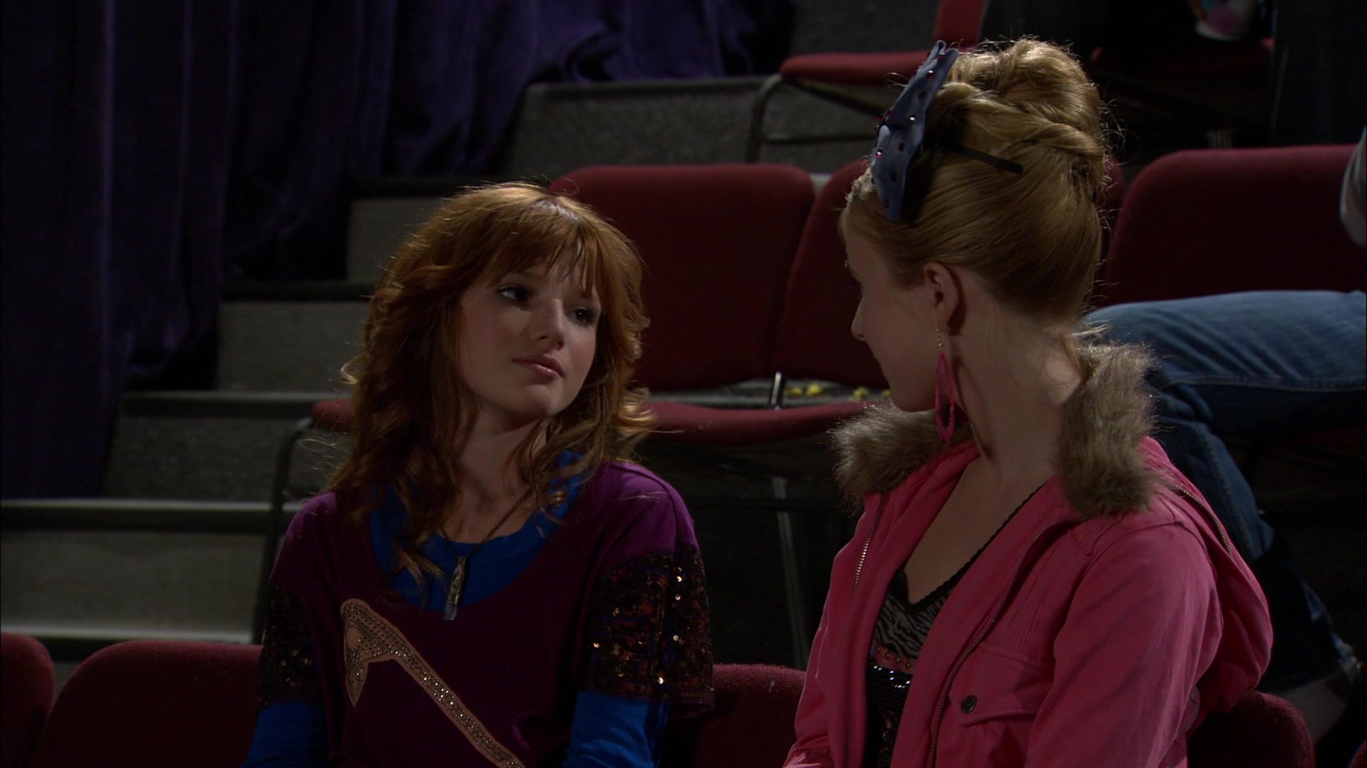 Shake_It_Up_S01E05_1080p_BTD_002338.jpg