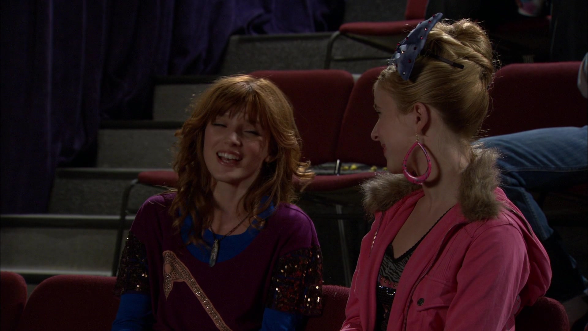 Shake_It_Up_S01E05_1080p_BTD_002345.jpg Shake_It_Up_S01E05_1080p_BTD_002345.jpg
