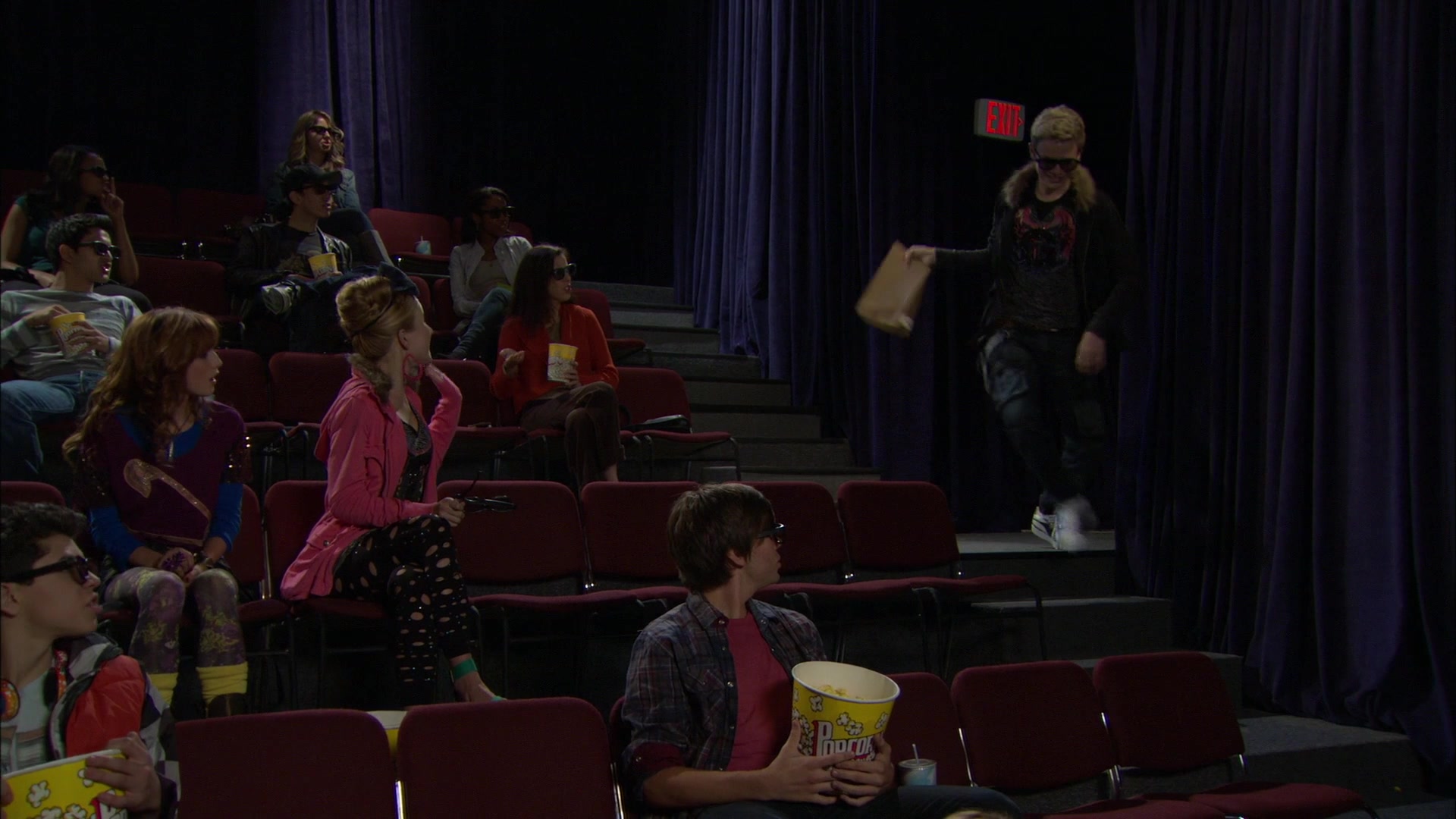 Shake_It_Up_S01E05_1080p_BTD_002417.jpg Shake_It_Up_S01E05_1080p_BTD_002417.jpg