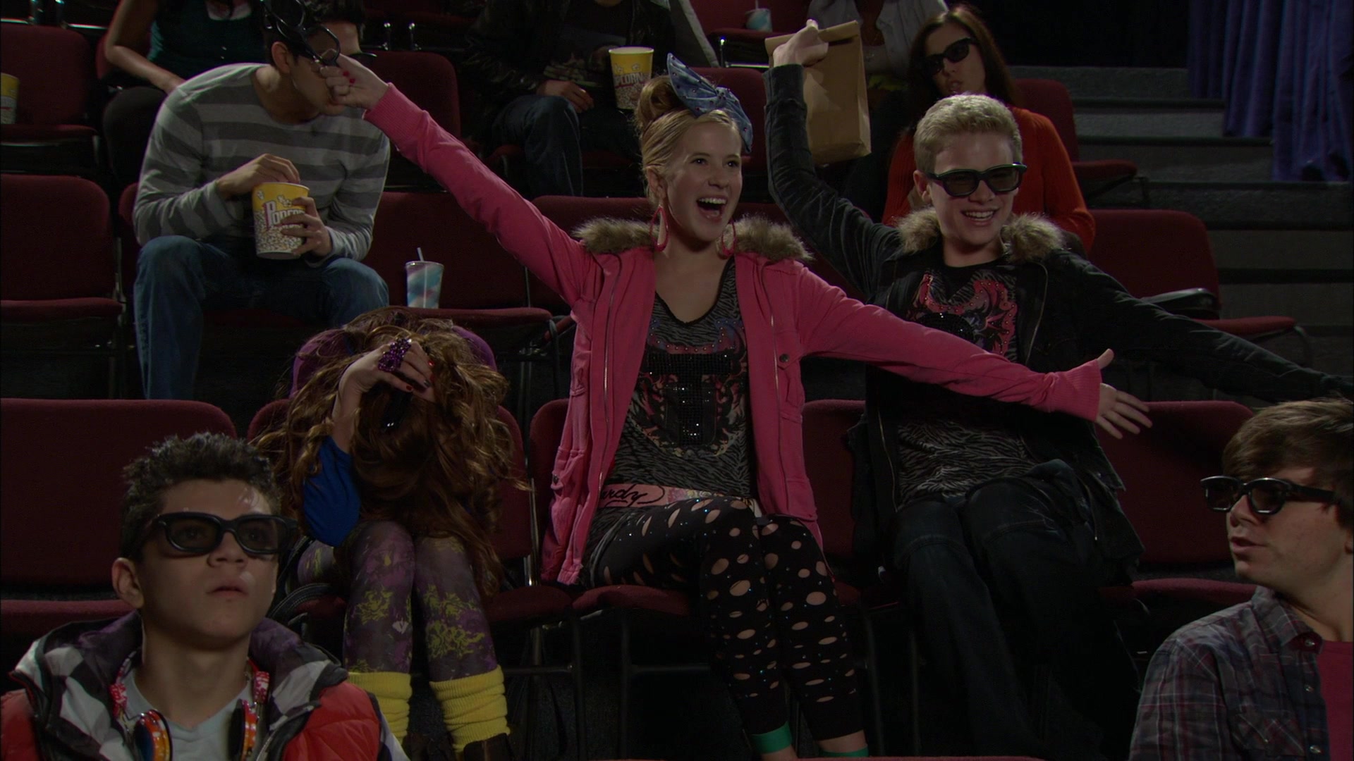 Shake_It_Up_S01E05_1080p_BTD_002428.jpg Shake_It_Up_S01E05_1080p_BTD_002428.jpg
