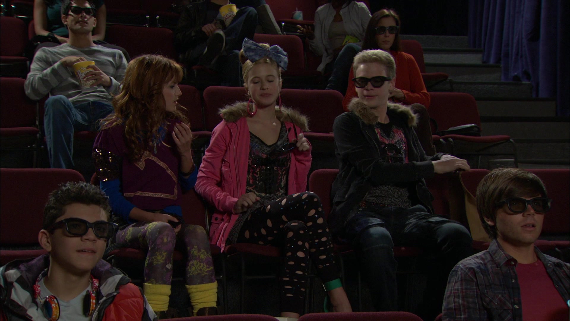 Shake_It_Up_S01E05_1080p_BTD_002436.jpg Shake_It_Up_S01E05_1080p_BTD_002436.jpg