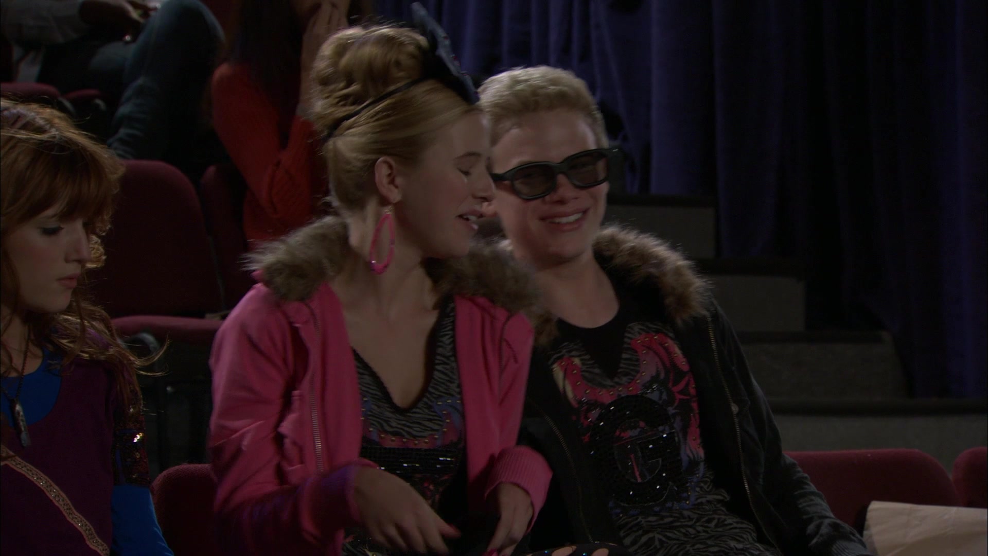 Shake_It_Up_S01E05_1080p_BTD_002475.jpg Shake_It_Up_S01E05_1080p_BTD_002475.jpg