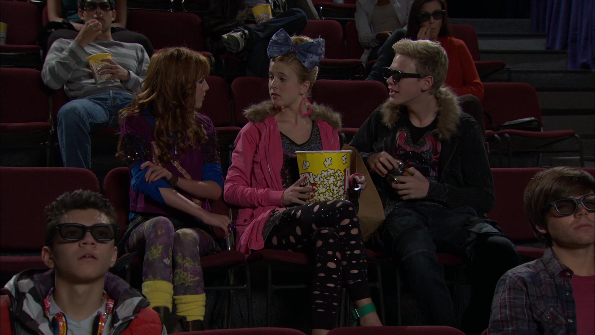Shake_It_Up_S01E05_1080p_BTD_002505.jpg Shake_It_Up_S01E05_1080p_BTD_002505.jpg