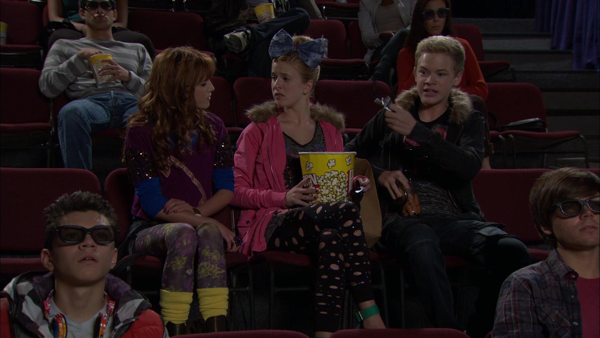 Shake_It_Up_S01E05_1080p_BTD_002509.jpg Shake_It_Up_S01E05_1080p_BTD_002509.jpg