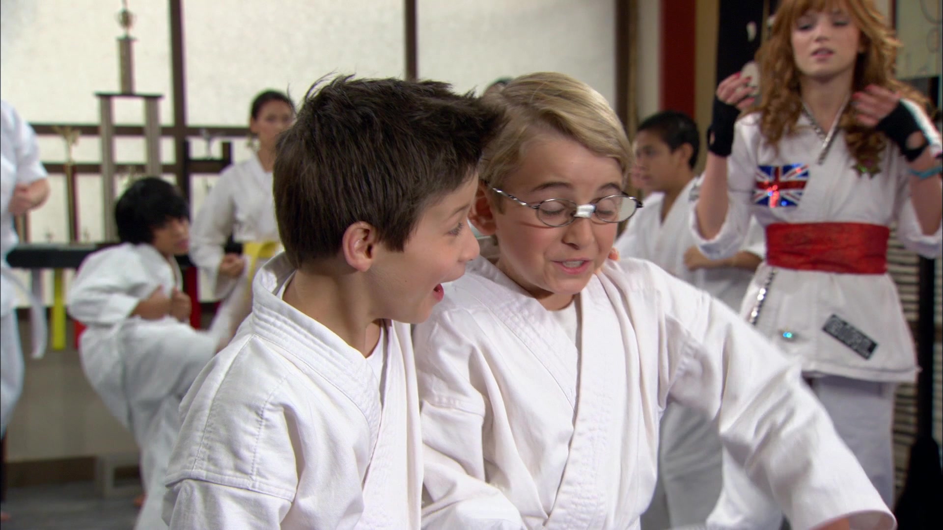 Shake_It_Up_S01E05_1080p_BTD_002866.jpg Shake_It_Up_S01E05_1080p_BTD_002866.jpg