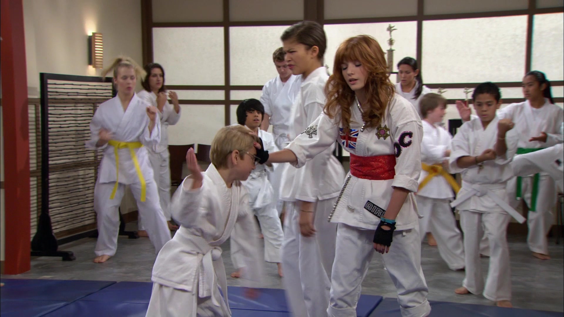 Shake_It_Up_S01E05_1080p_BTD_002917.jpg Shake_It_Up_S01E05_1080p_BTD_002917.jpg