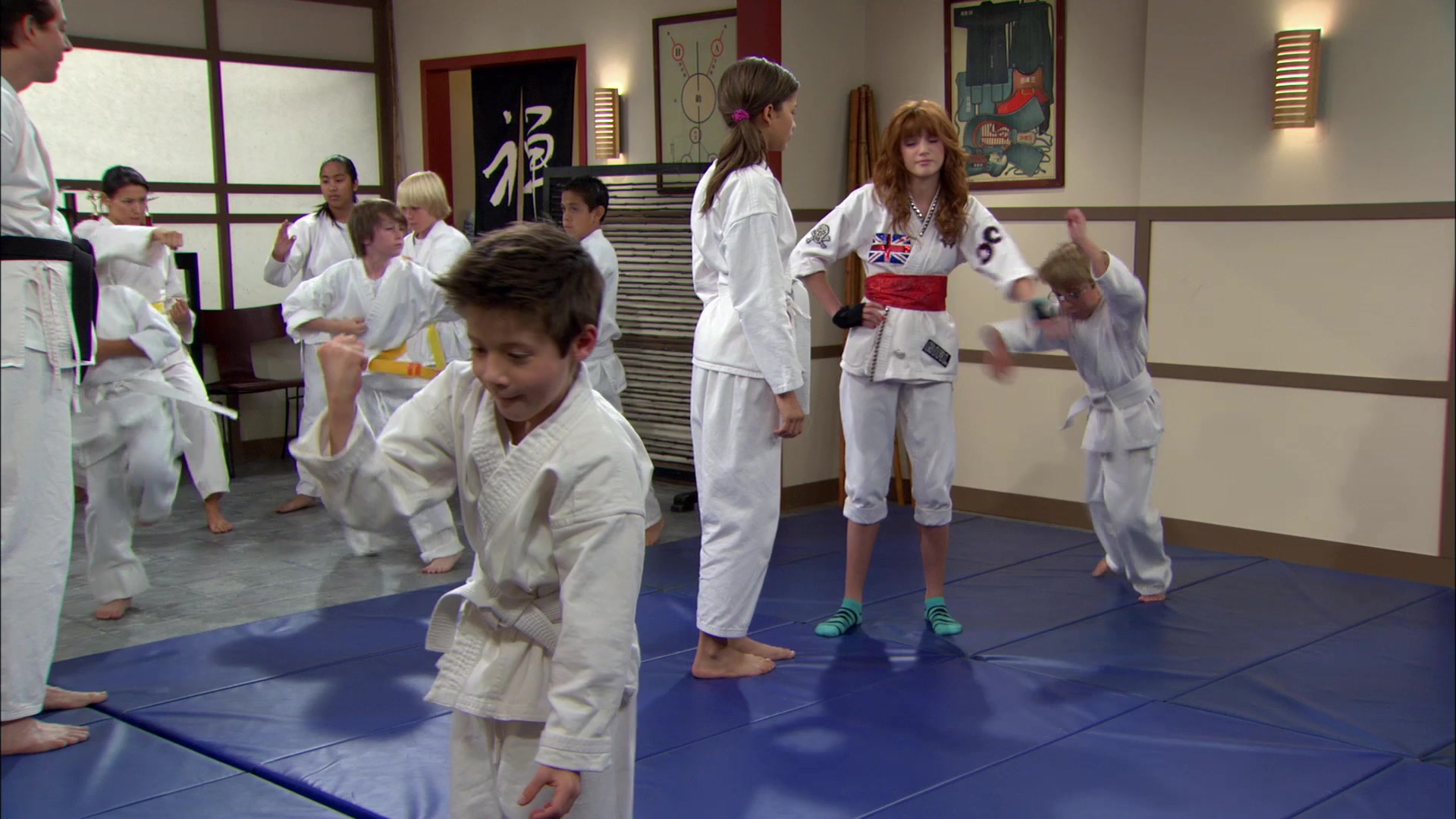 Shake_It_Up_S01E05_1080p_BTD_002945.jpg Shake_It_Up_S01E05_1080p_BTD_002945.jpg