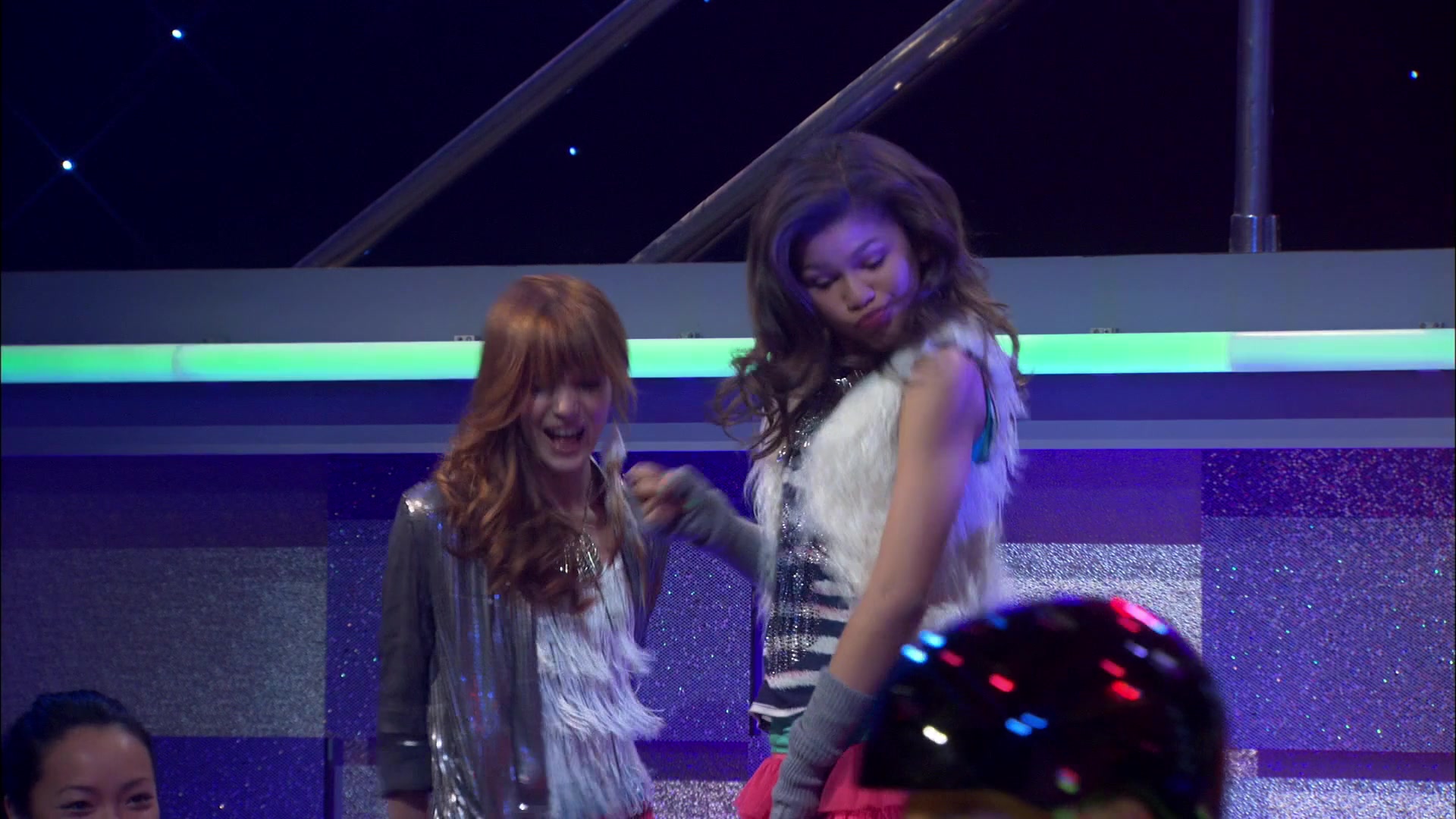 Shake_It_Up_S01E06_1080p_BTD_000047.jpg Shake_It_Up_S01E06_1080p_BTD_000047.jpg